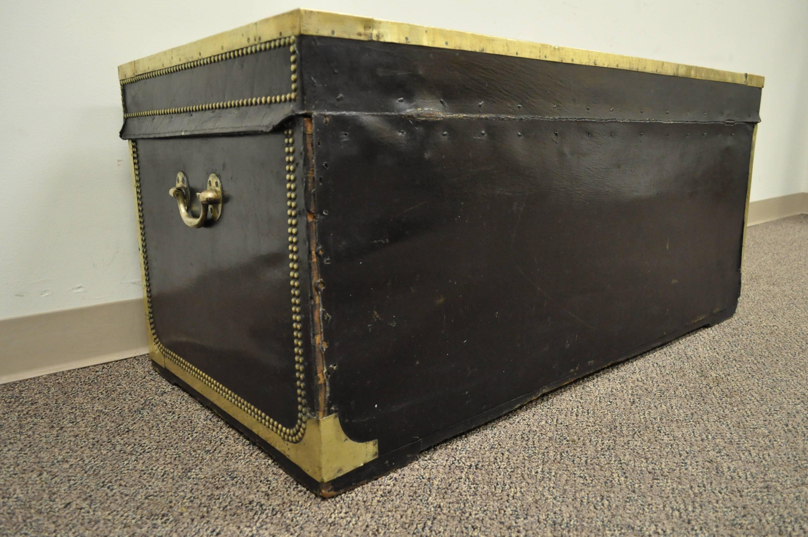 19th Century English Campaign Trunk or Chest of Camphor Wood in Leather & Brass In Good Condition In Philadelphia, PA