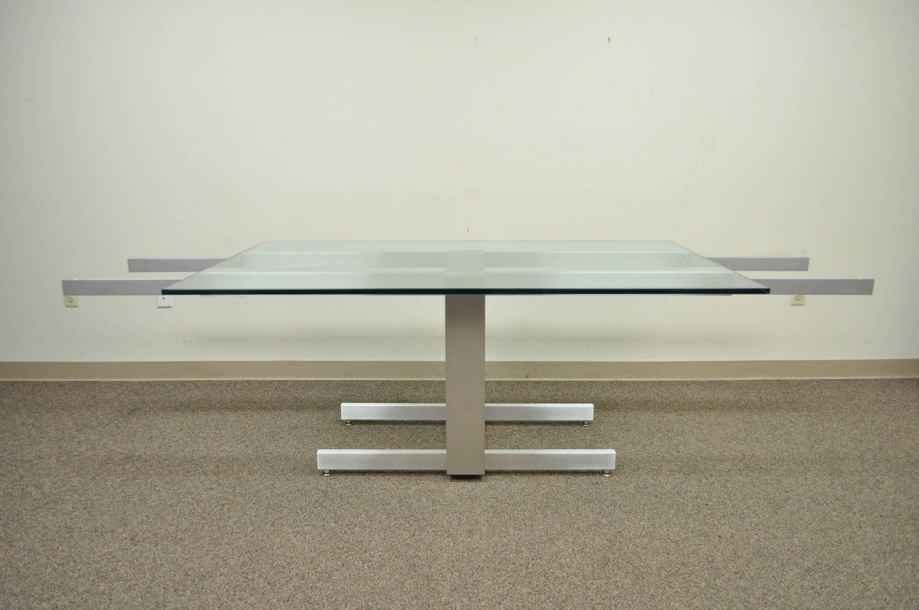 Vladimir Kagan Brushed Aluminum & Glass Cubist Extension Dining Conference Table In Good Condition In Philadelphia, PA