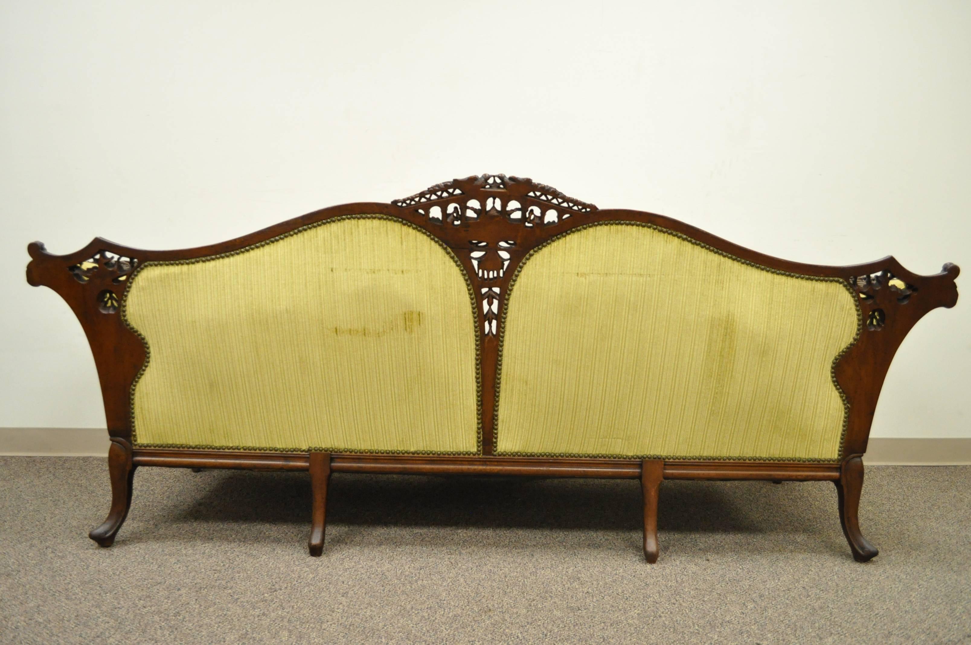 1930s Mahogany Chinese Chippendale Transitional Swan and Serpent Carved Sofa 1