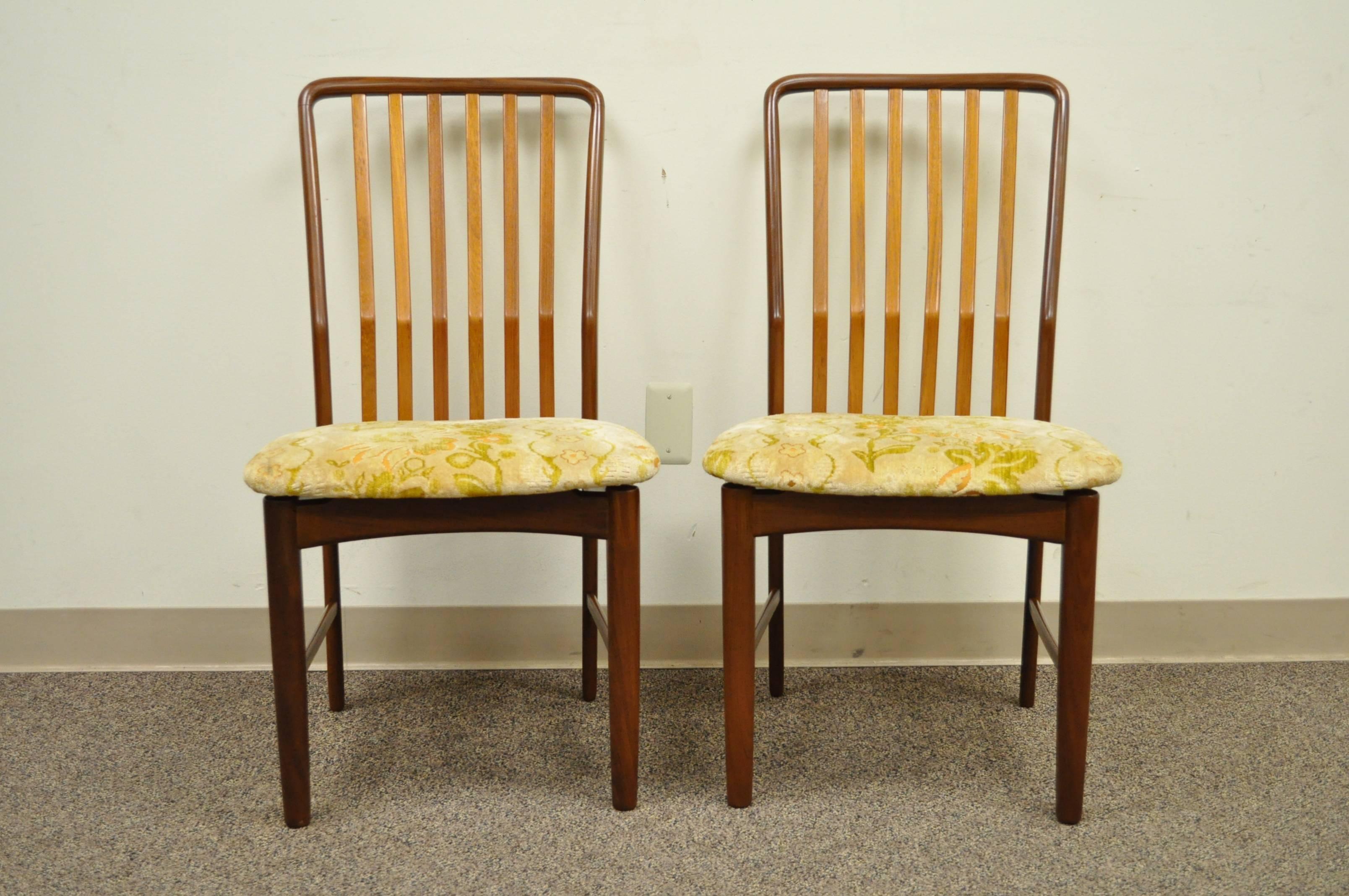 Mid-Century Modern Set of Six Teak Danish Modern Dining Chairs by Svend A. Madsen for Moreddi For Sale
