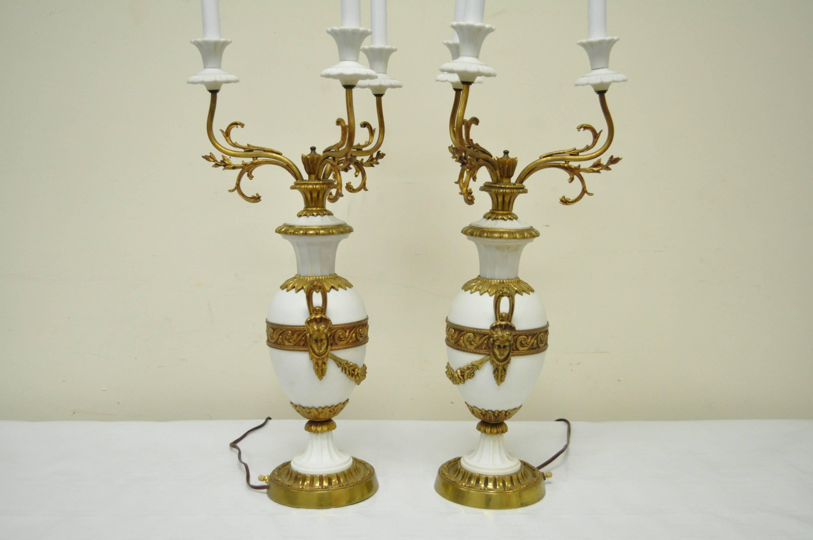 Pair of French Louis XV / XVI Style Bronze and Porcelain Candelabra Table Lamps For Sale 1