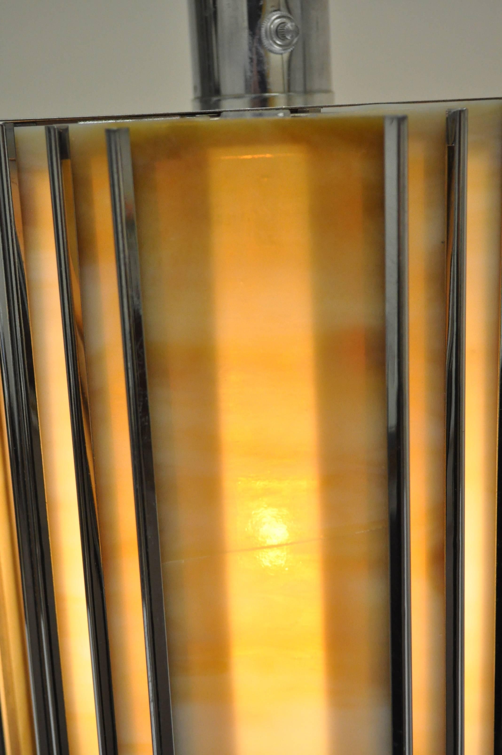 Mid-Century Modern-Tischlampen aus Chrom undlag-Glas, Art-Déco-Stil, Paar im Angebot 1