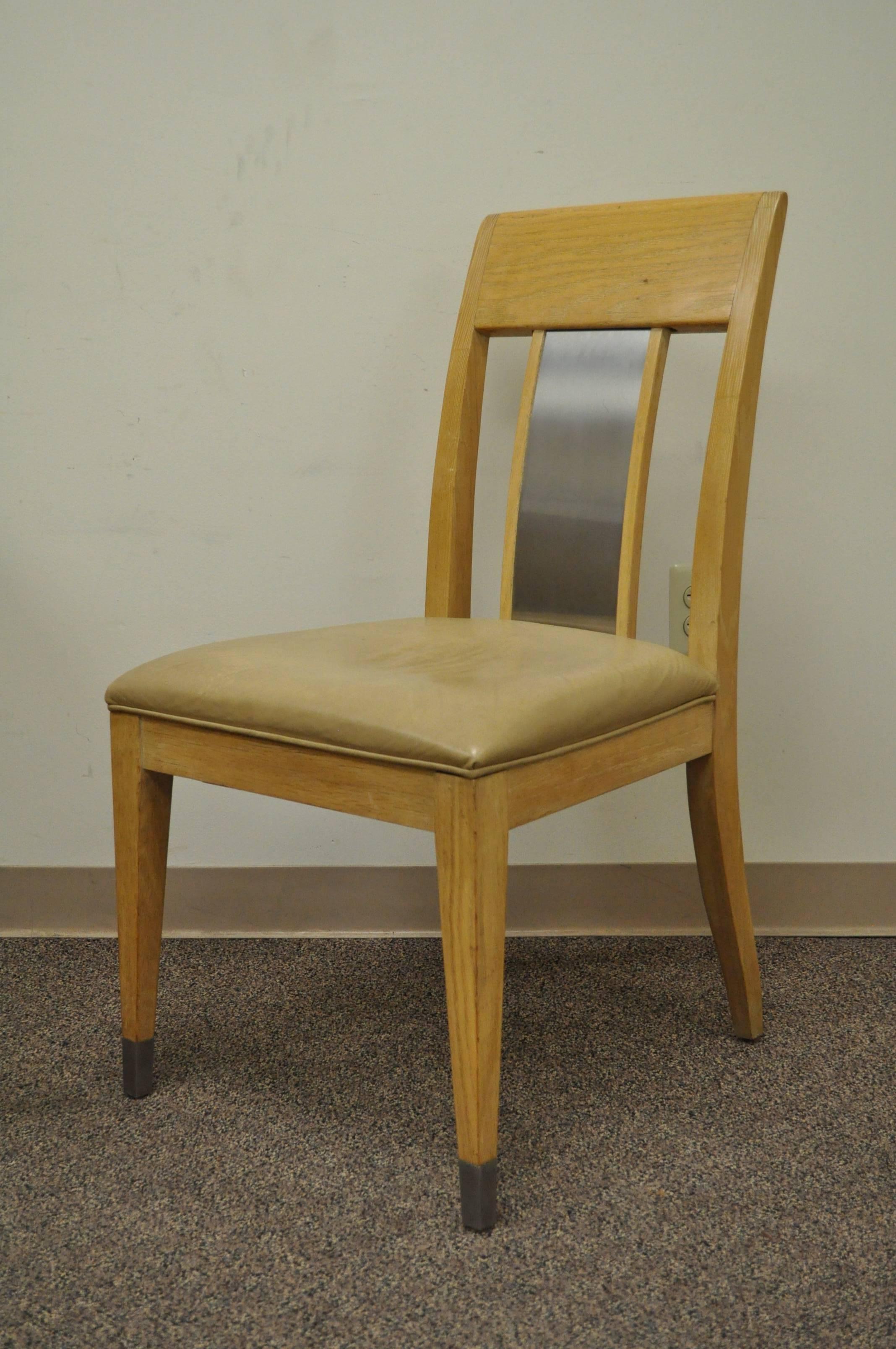 Art déco Chaise de bureau et fauteuil d'appoint en chêne cérusé de style moderne du milieu du siècle dernier, par Jay Spectre pour Century en vente