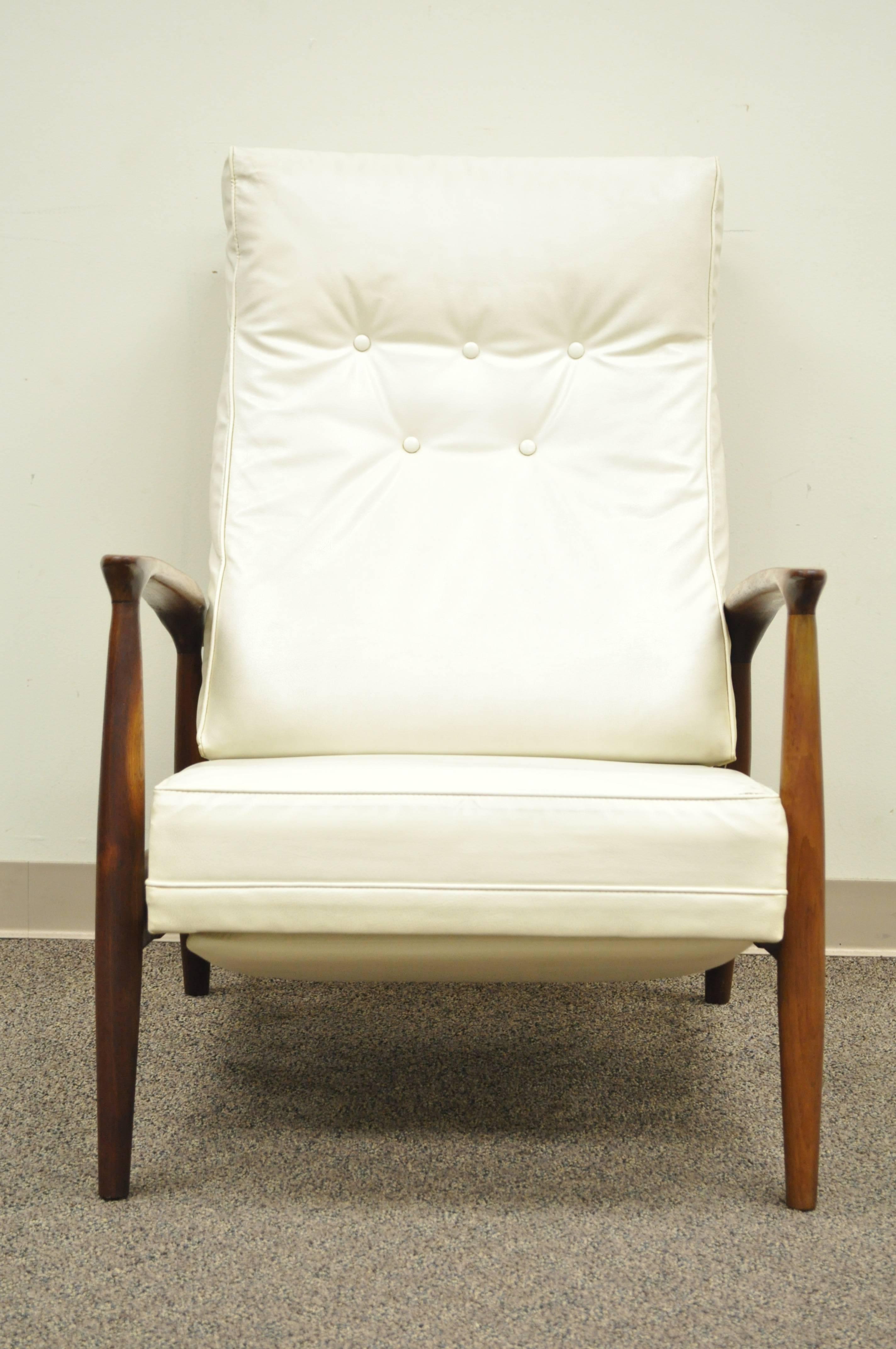 American Milo Baughman for James Inc Thayer Coggin Sculpted Walnut Recliner Lounge Chair