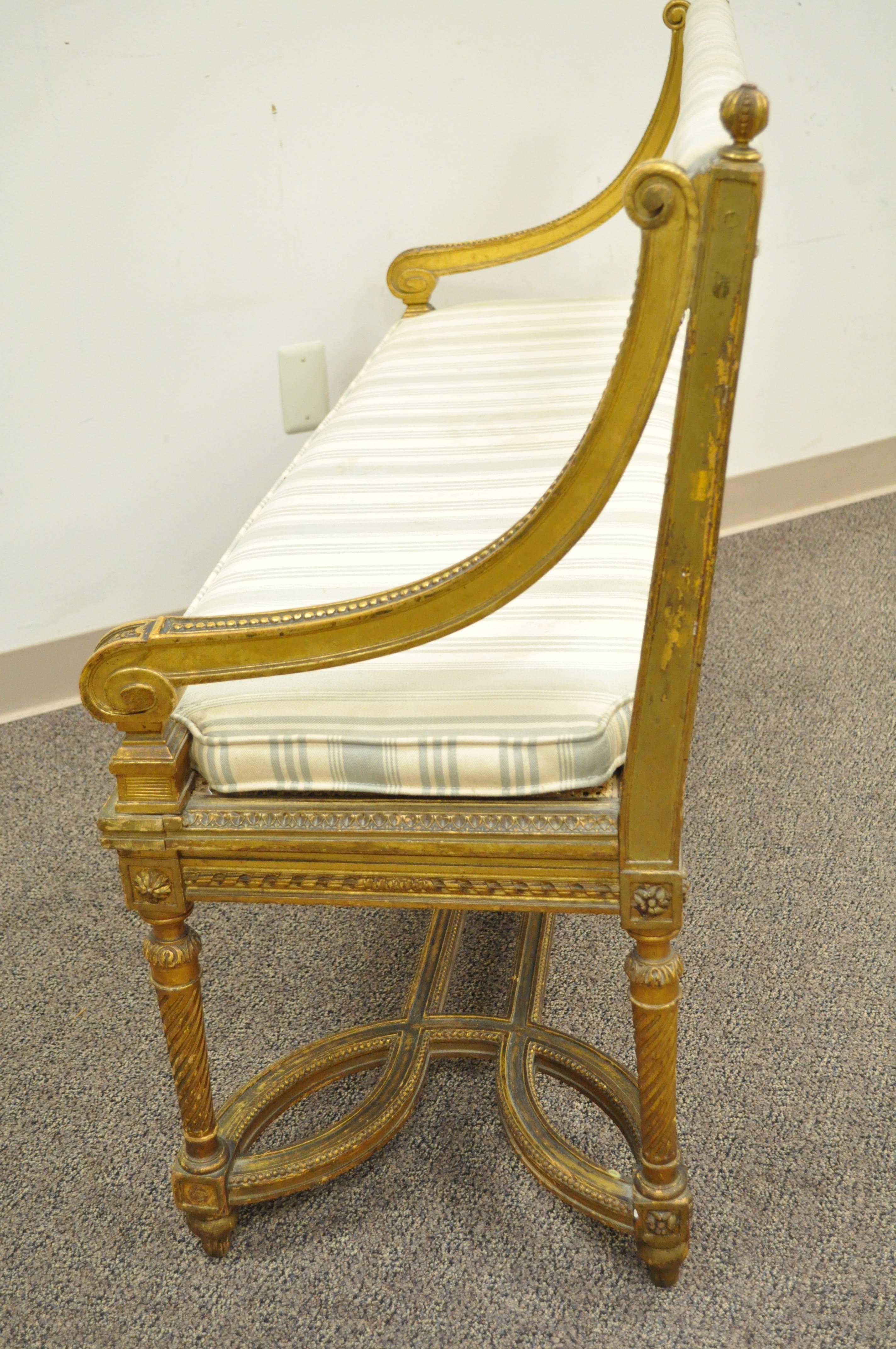 French Louis XVI Style Gold Giltwood Carved Bench or Settee, circa 1900 1