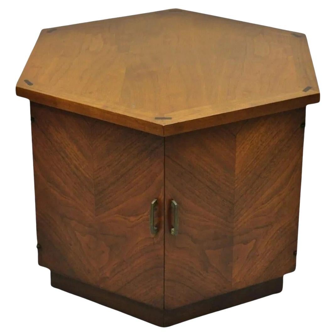 Lane Altavista Mid Century Modern Walnut 2 Door Side Drum Cabinet End Table For Sale