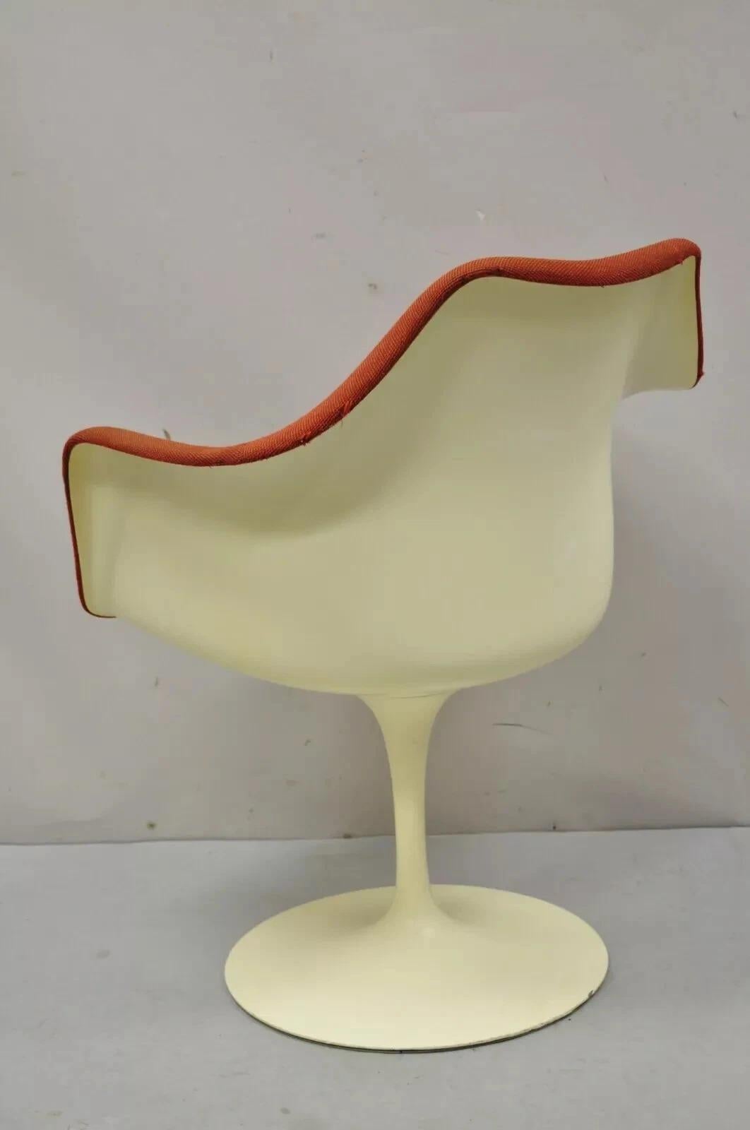 Poltrona Tulip Vintage Knoll Eero Saarinen in fibra di vetro rossa imbottita in vendita 5