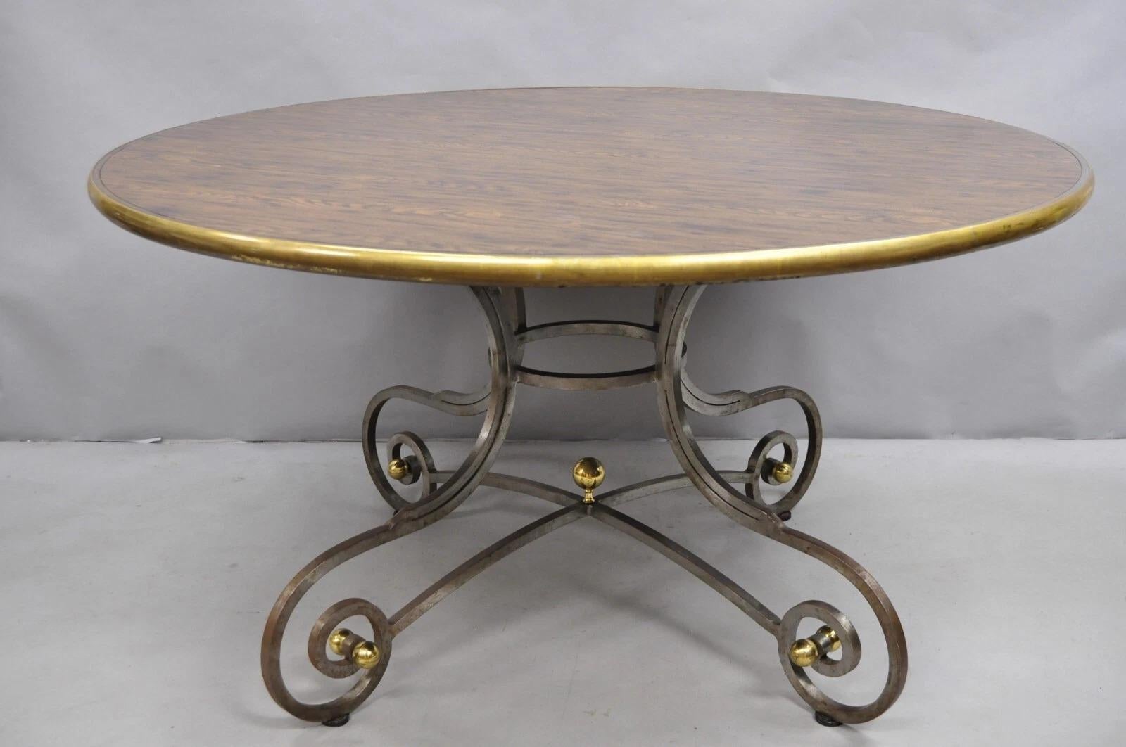Table de salle à manger ronde néoclassique Vintage By Steele et Bronze en vente 6