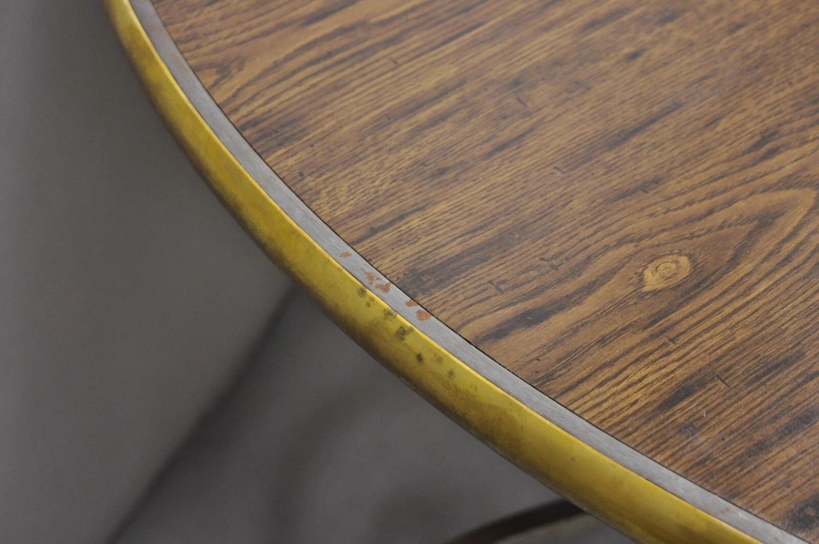 Table de salle à manger ronde néoclassique Vintage By Steele et Bronze en vente 1