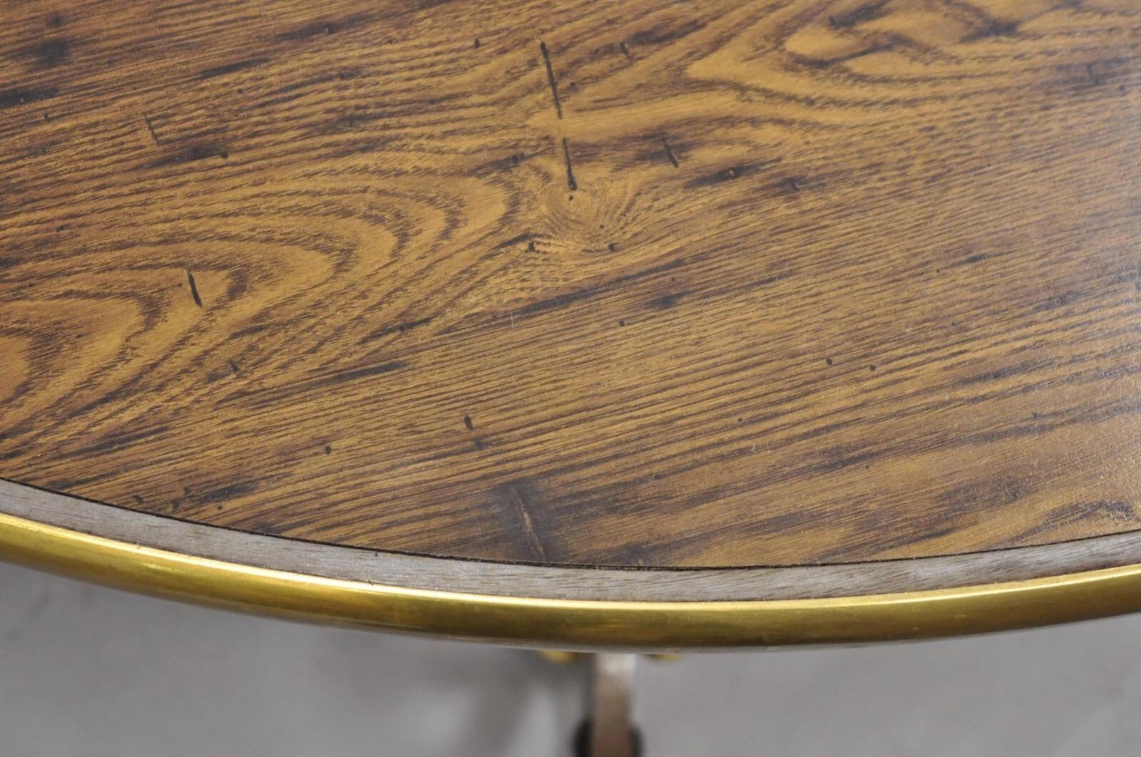 Inconnu Table de salle à manger ronde néoclassique Vintage By Steele et Bronze en vente
