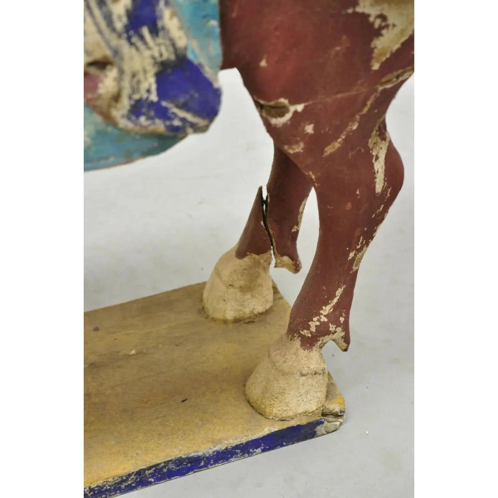 Legno Scultura di Cavallo Tang cinese in legno intagliato in policromia da 28