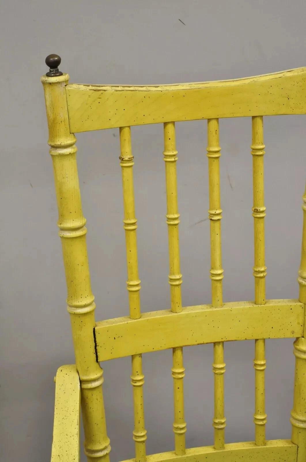 Ottone Sedia da pranzo vintage Thomasville Hollywood Regency in finto bambù giallo - Set di 6 in vendita