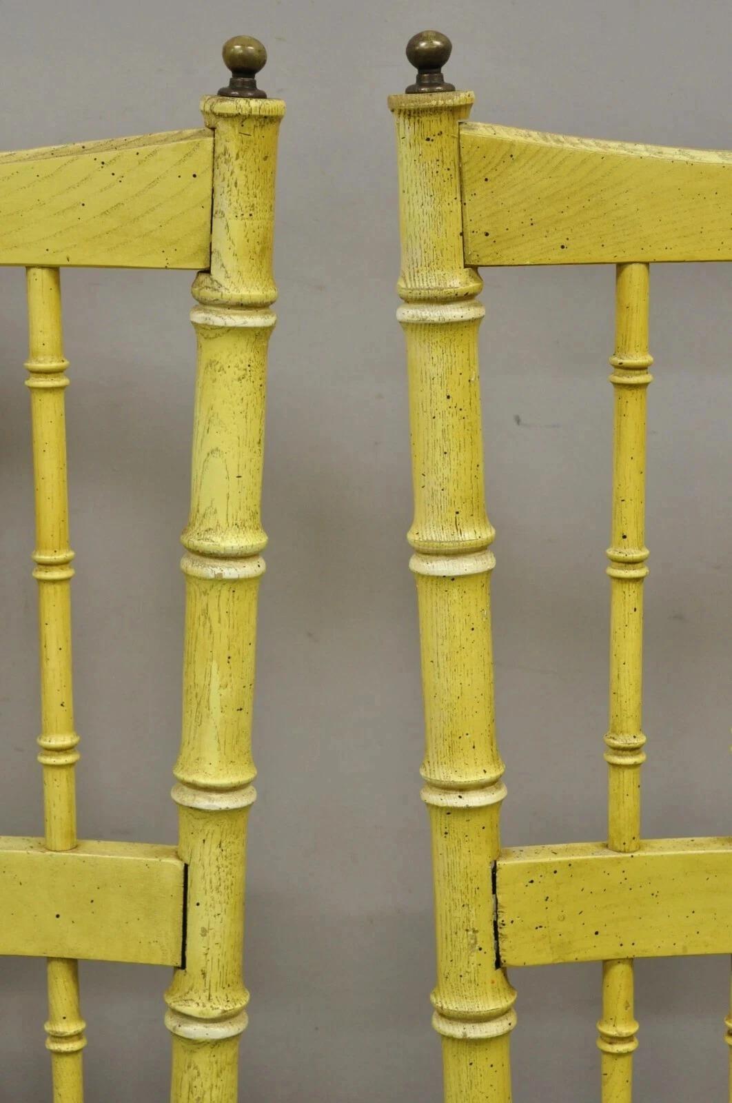 Sedia da pranzo vintage Thomasville Hollywood Regency in finto bambù giallo - Set di 6 In condizioni buone in vendita a Philadelphia, PA