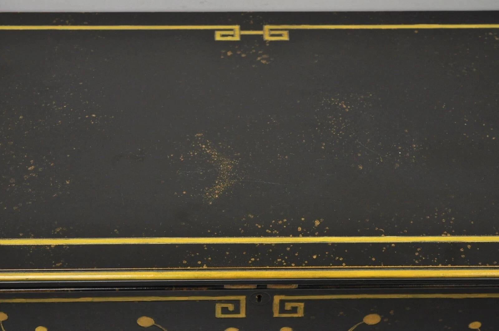 XX secolo Cassettone a 2 cassetti in stile Regency nero ebanizzato di Decorative Crafts in vendita