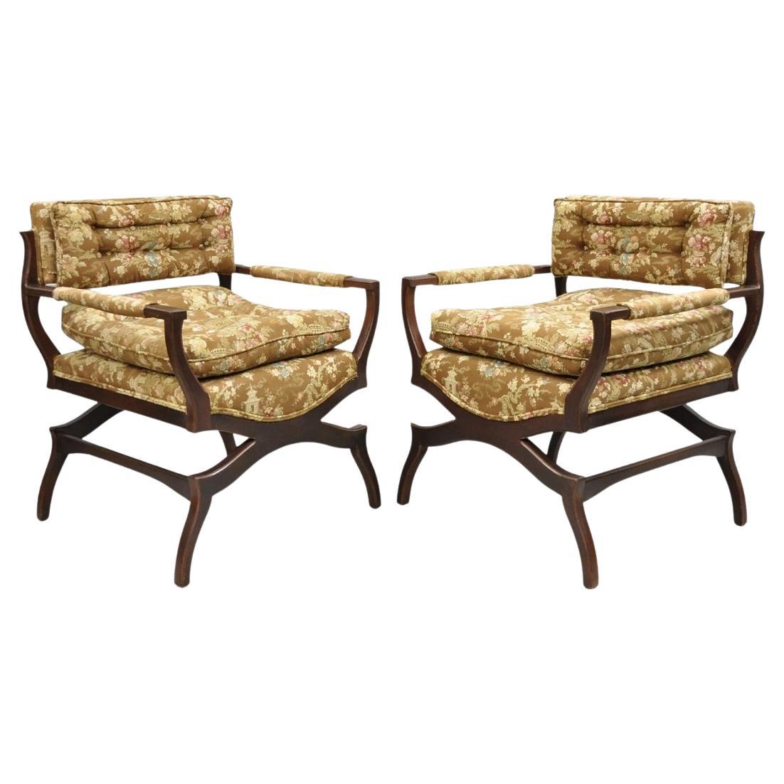 Vintage Hollywood Regency Curule Holz X-Frame Lounge Arm Stühle - ein Paar im Angebot