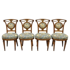 Lot de 4 chaises de salle à manger vintage de style Régence française, en noyer sculpté, avec dossier drapé