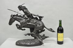 Frederic Remington „Cheyenne“ – Skulptur eines amerikanischen Ureinwohners aus Bronze im Wachsausschmelzverfahren