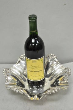 Ciotola vintage vittoriana placcata argento con bordo smerlato, a forma di ciotola per frutta e dolci, con motivo a bacche