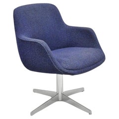 Sillón Club Vintage Mid Century Modern Azul Tapizado Base Giratoria Cromada