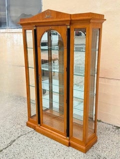 Thomasville Grand Classics Neoclassical Cherry Biedermeier Curio China Cabinet A