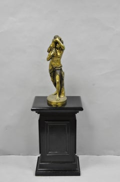 Coppia di tavolini da salotto in stile Impero francese d’epoca, con base a colonna e finitura laccata nera