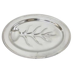 Vintage W.M. Rogers 810 Regency – versilberte ovale Servierplatte mit Fleischbesteck