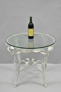Vintage Italian Hollywood Regency Iron Leafy Scroll Round Occasional Side Table