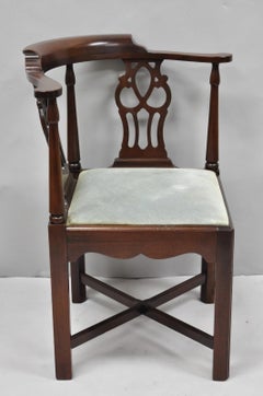 Vintage Hickory Chair Co Georgian Chippendale Style Mahogany Corner Lounge Chair
