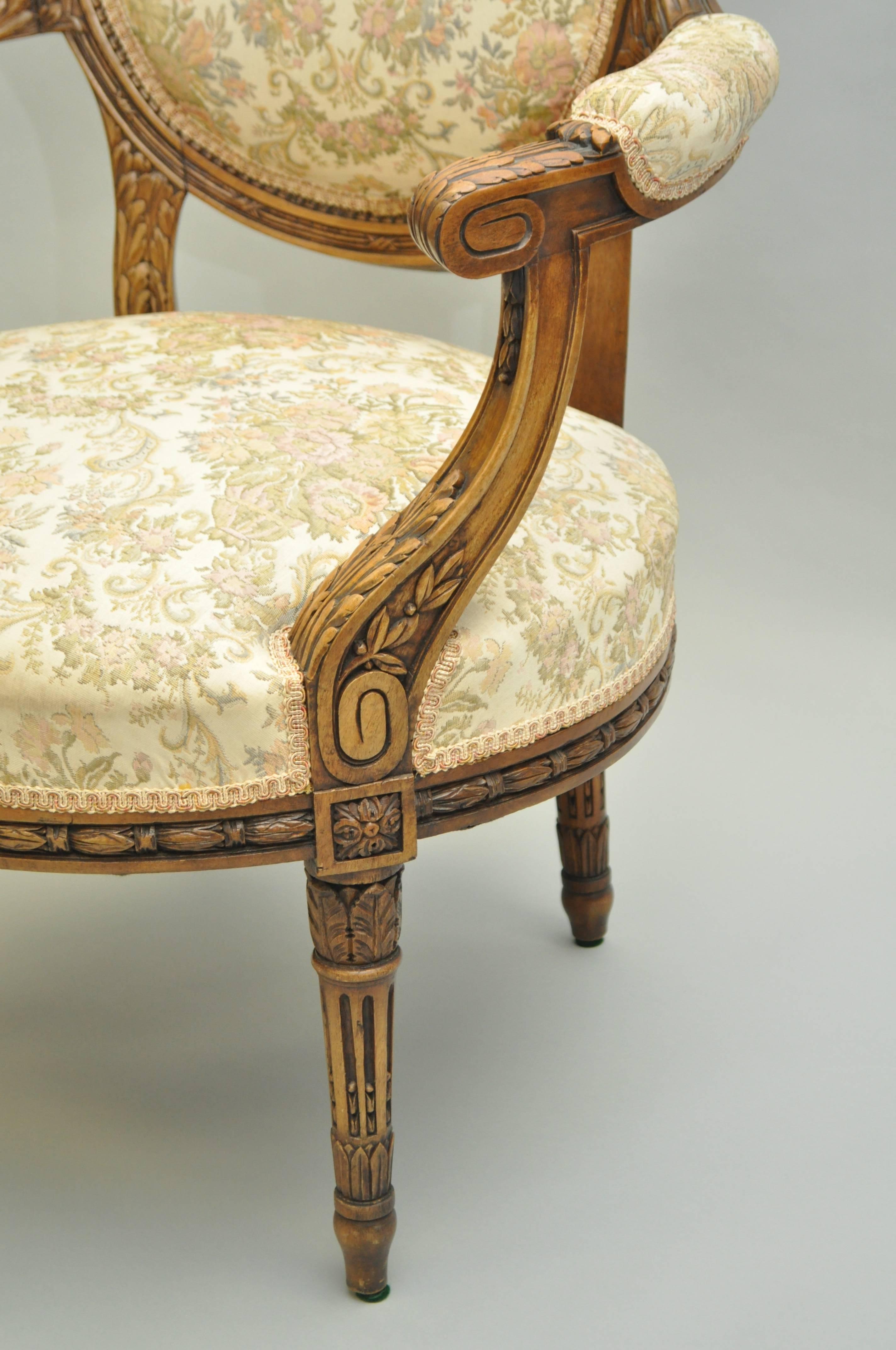 Early 20th Century Finely Carved Musical Instrument Walnut French Victorian Louis XVI Arm Chair For Sale