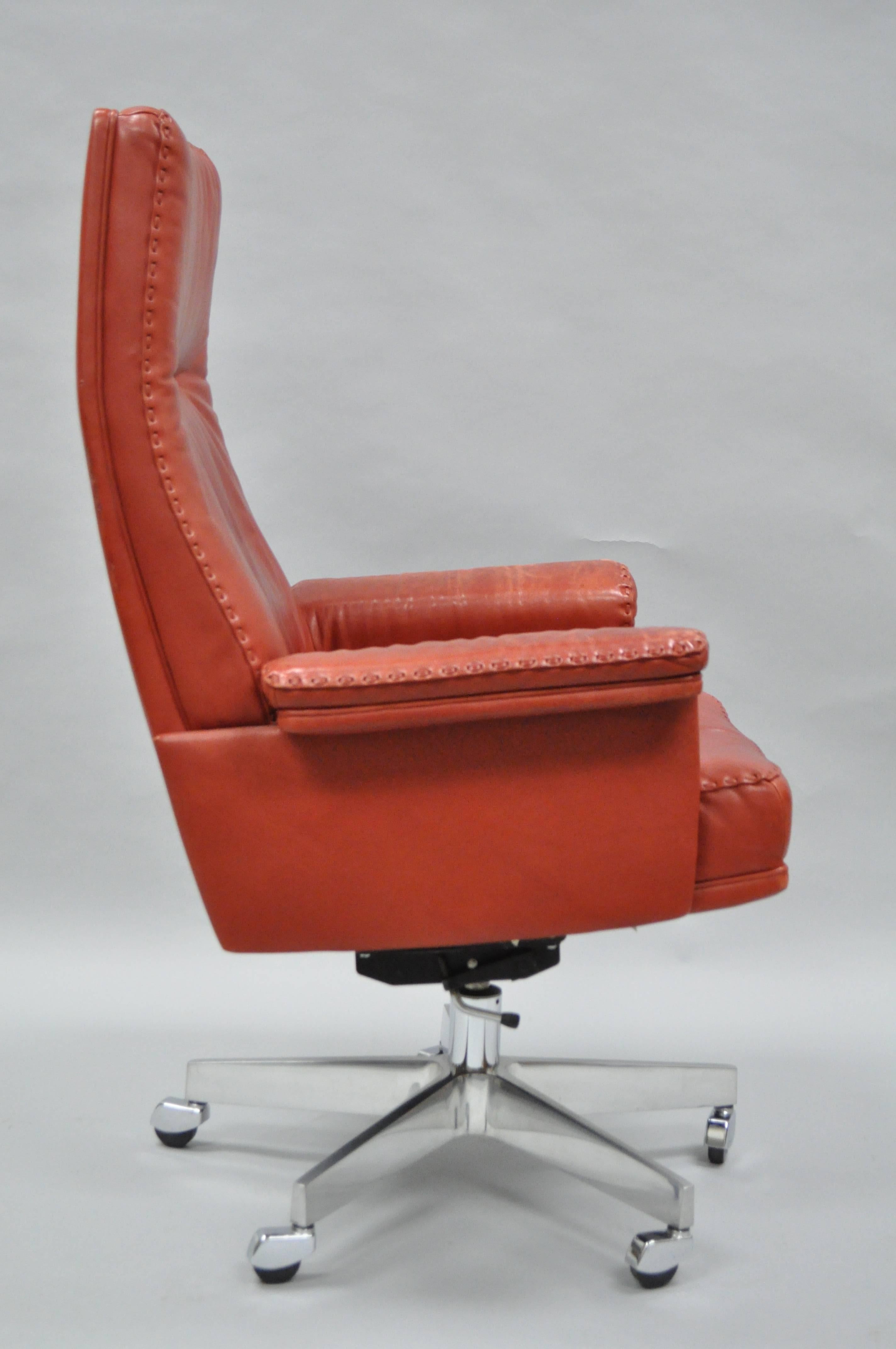 Swiss De Sede DS 35 Red Leather & Chrome Caster Executive Swivel Office Desk Chair