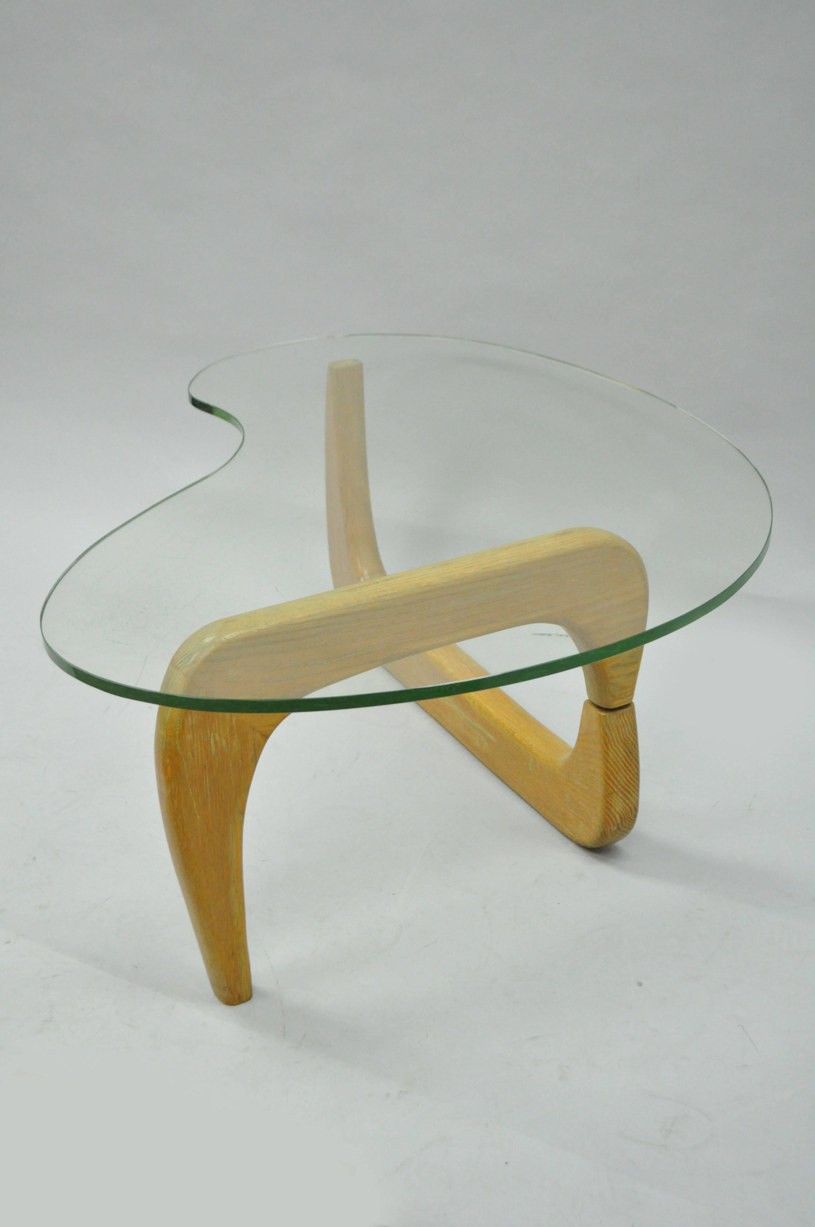 Mid-Century Modern 1950s Cerused Oak & Glass Kidney Shape Biomorphic Coffee Table, Noguchi Style