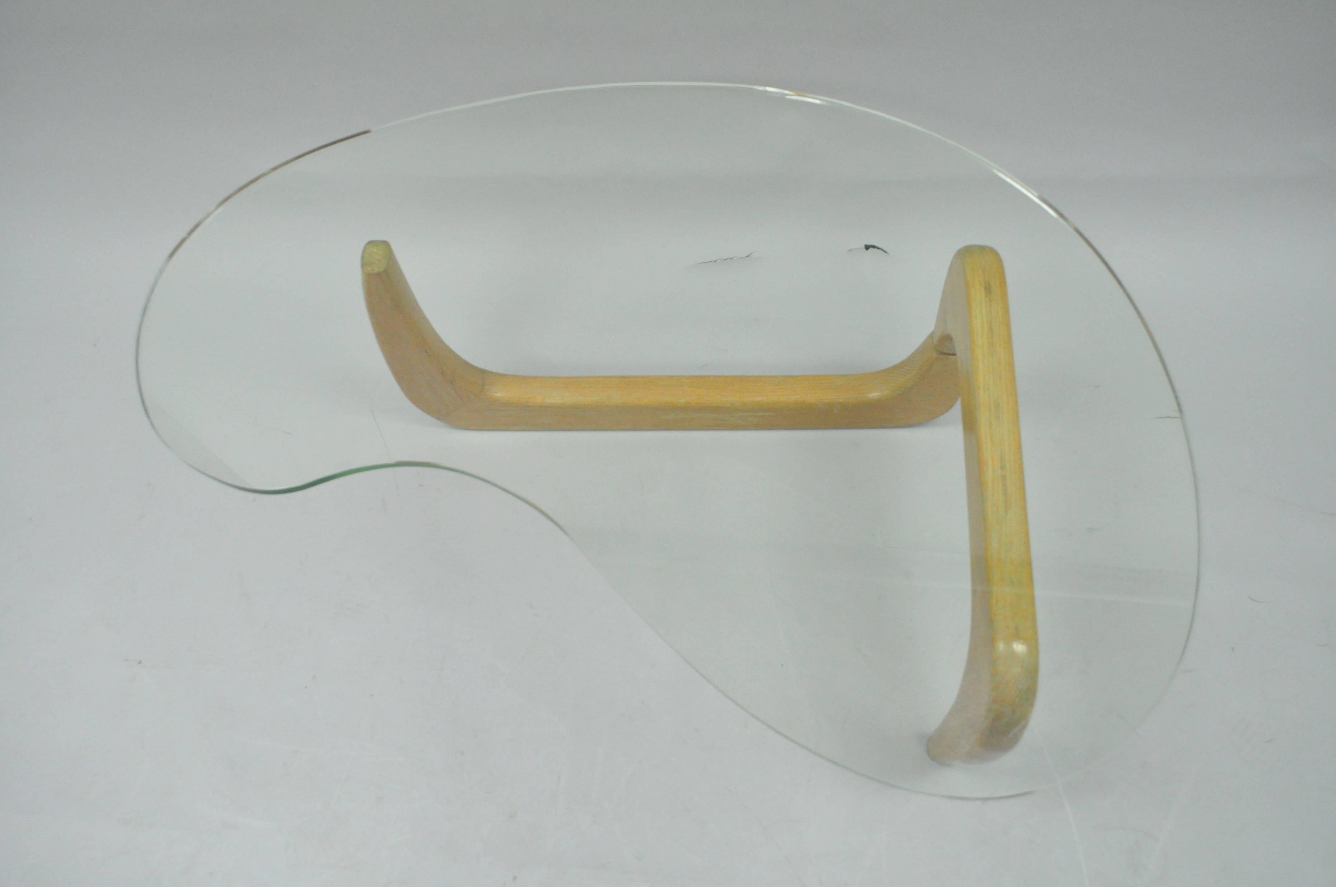 Mid-20th Century 1950s Cerused Oak & Glass Kidney Shape Biomorphic Coffee Table, Noguchi Style