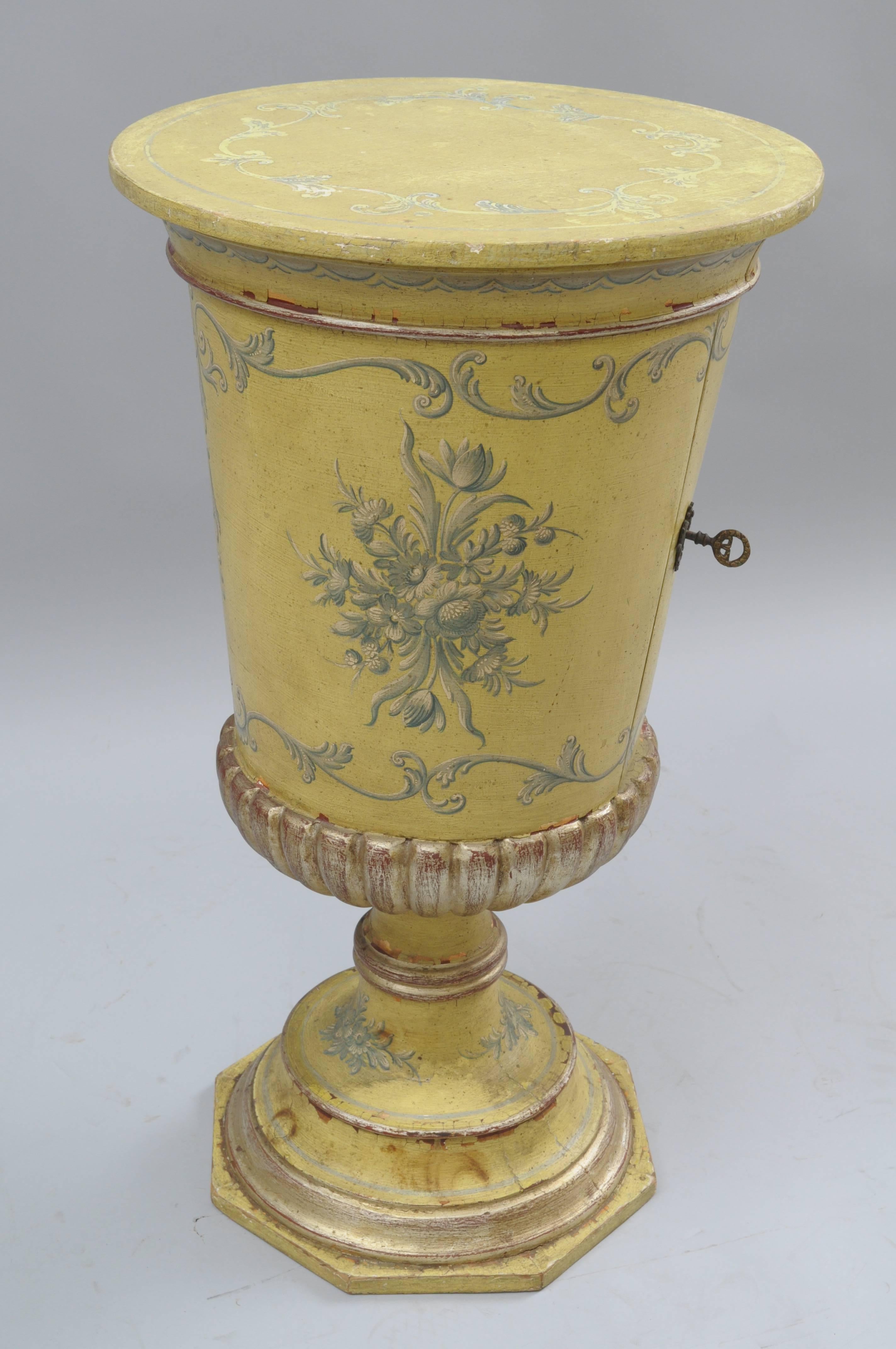 20th Century Italian Venetian Parcel Silver Gilt Round Urn Pedestal Stand Side Cabinet Table
