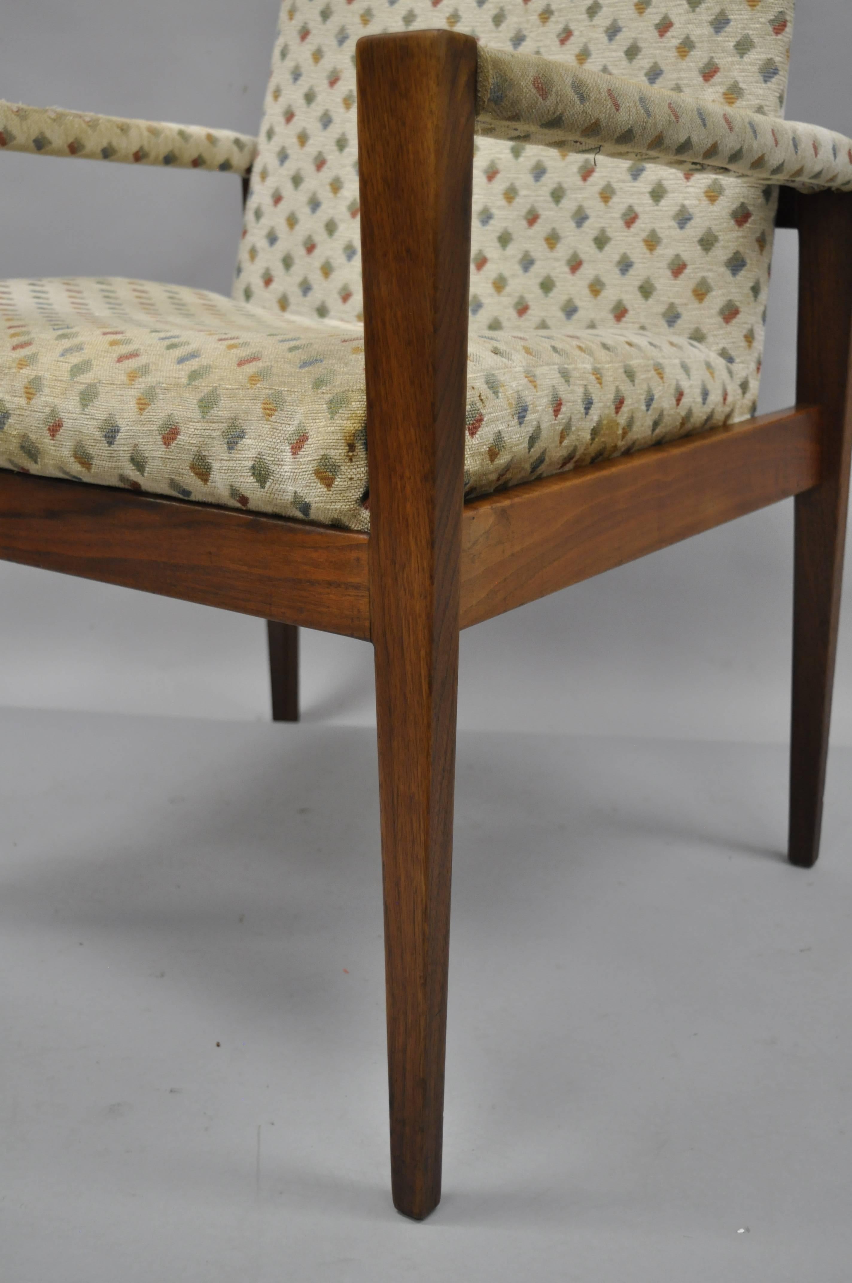 American Pair Jens Risom Mid Century Modern Walnut Lounge Arm Chairs by Gaylord Brothers