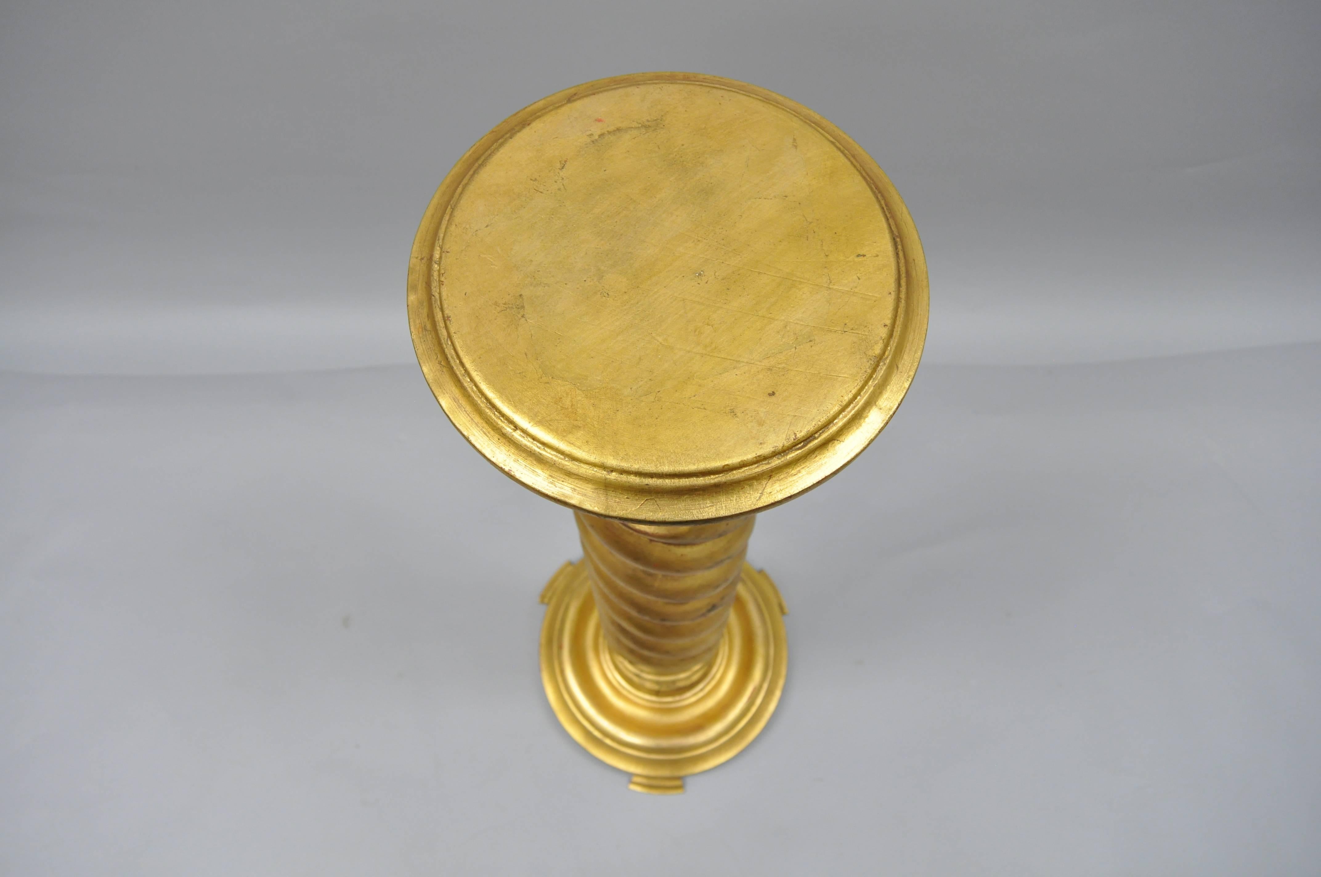 gold pedestal stand