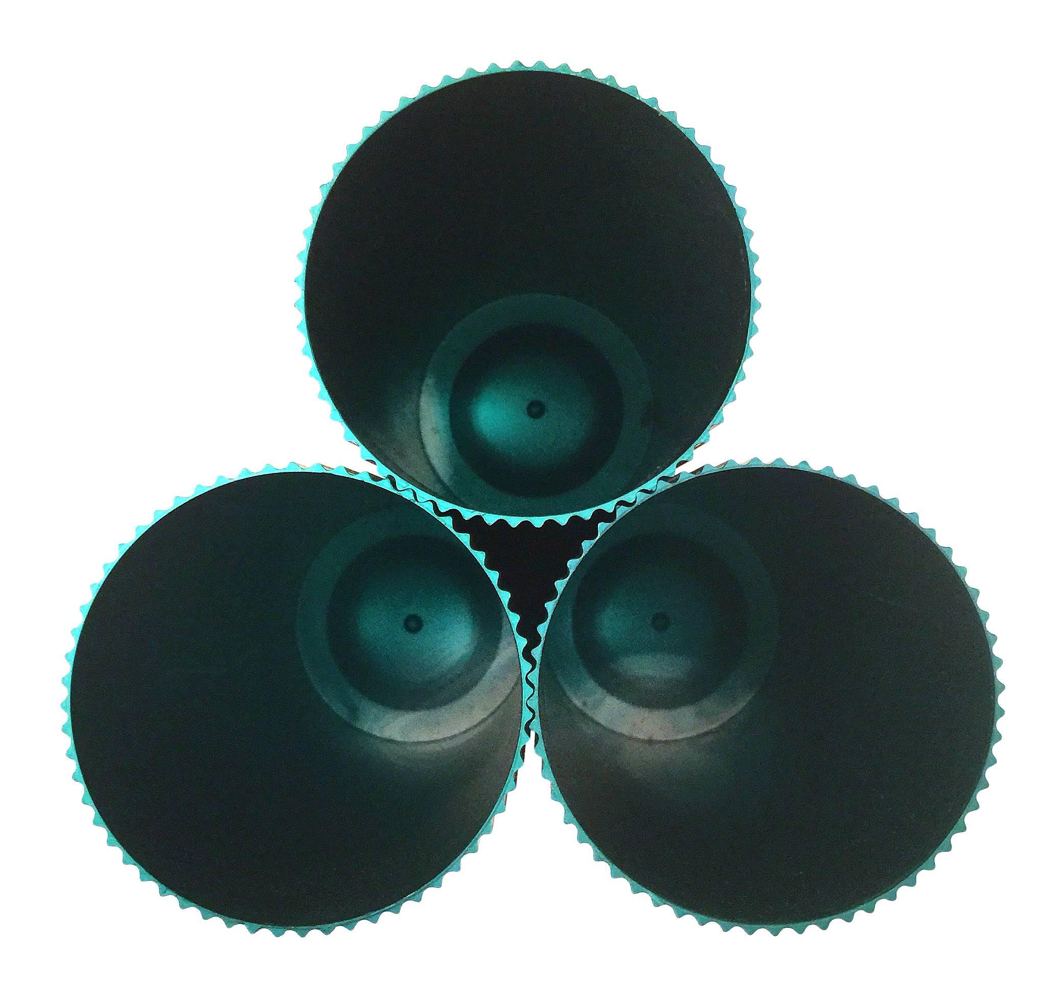XX secolo Vasi in alluminio anodizzato Alcoa Aluminum in vendita