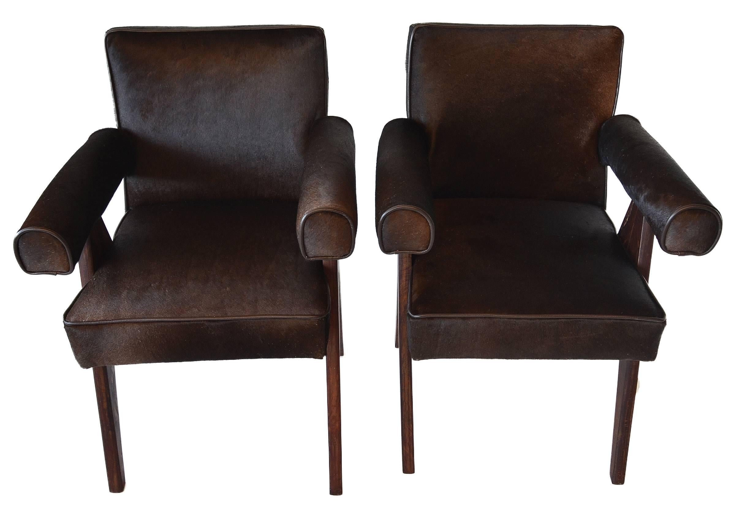 Indian Pair of Pierre Jeanneret Armchairs PJ-SI-30-C in Rosewood and Hide