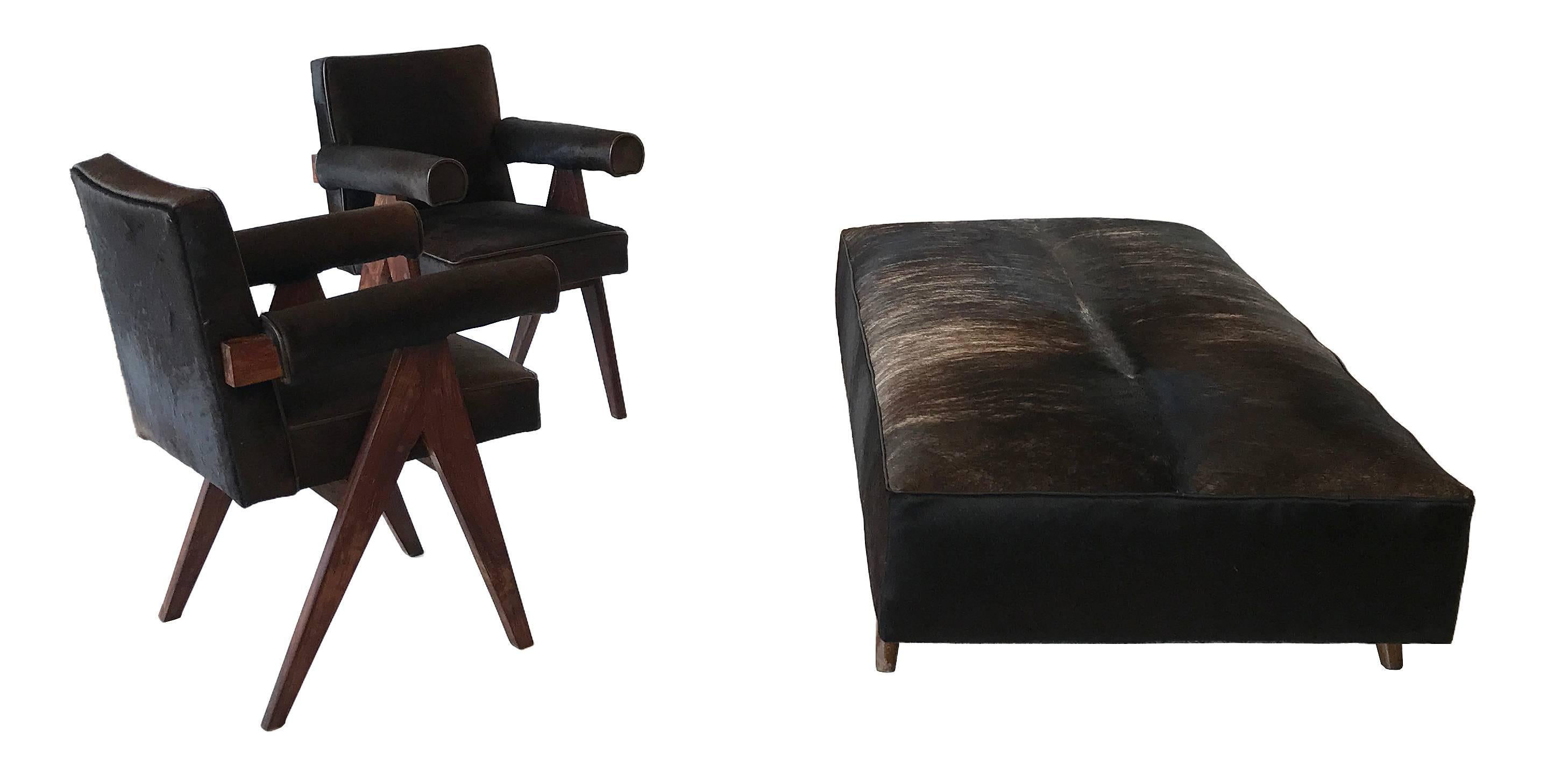 Mid-20th Century Pair of Pierre Jeanneret Armchairs PJ-SI-30-C in Rosewood and Hide