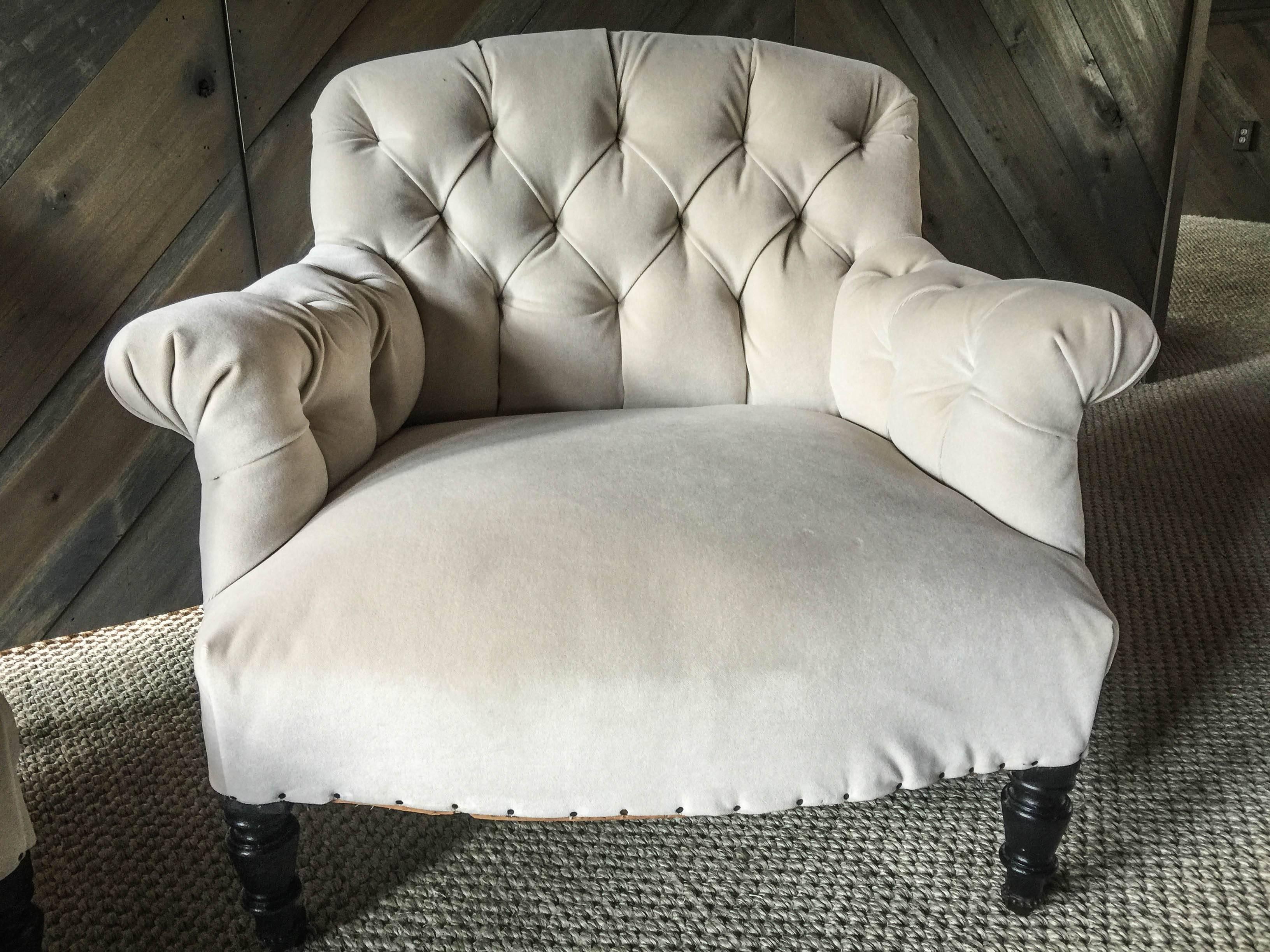 Pair of Antique French Tufted Salon Chairs In Good Condition In Nashville, TN