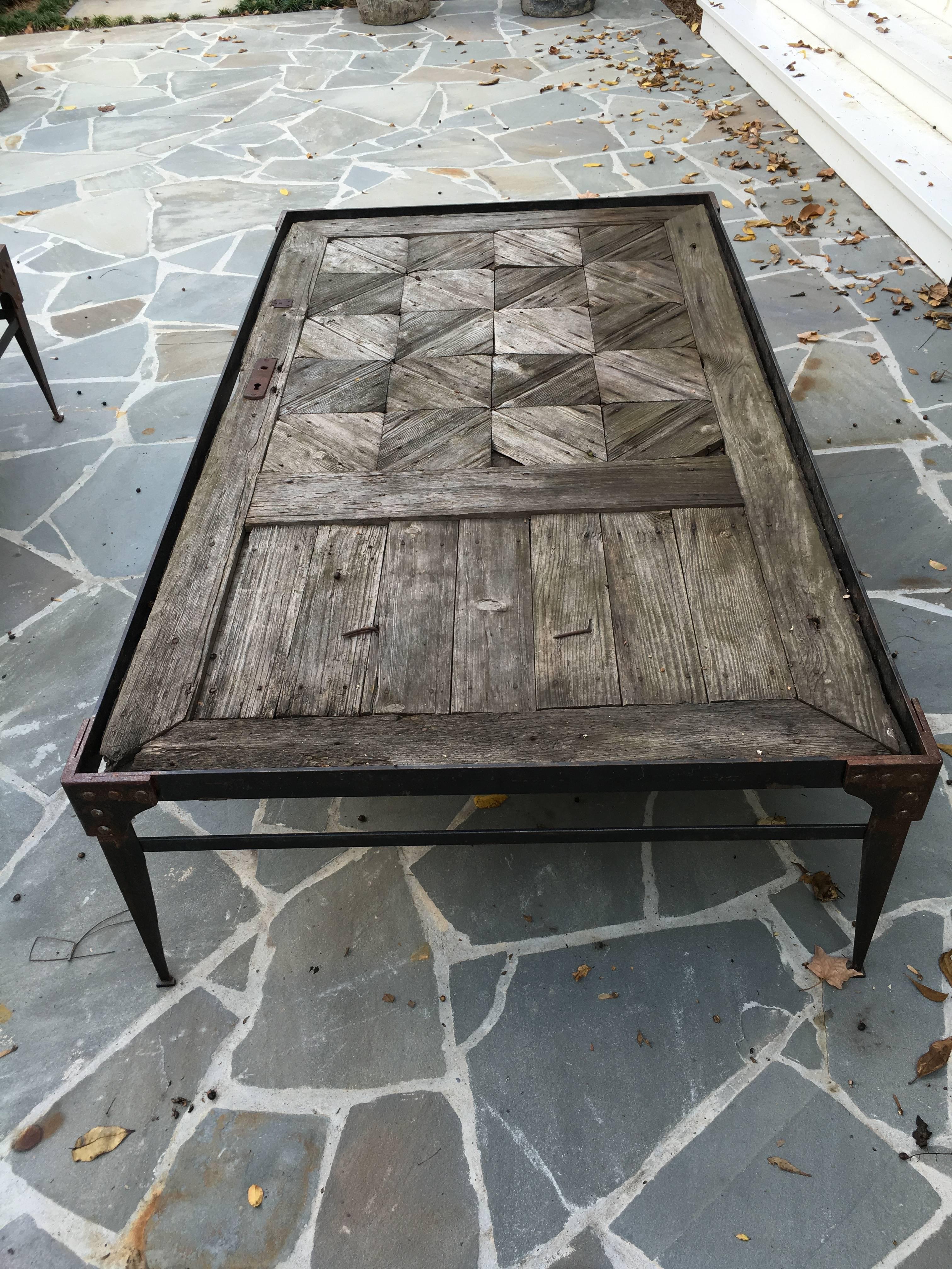 18th Century Cathedral Door Coffee Table In Good Condition For Sale In Nashville, TN