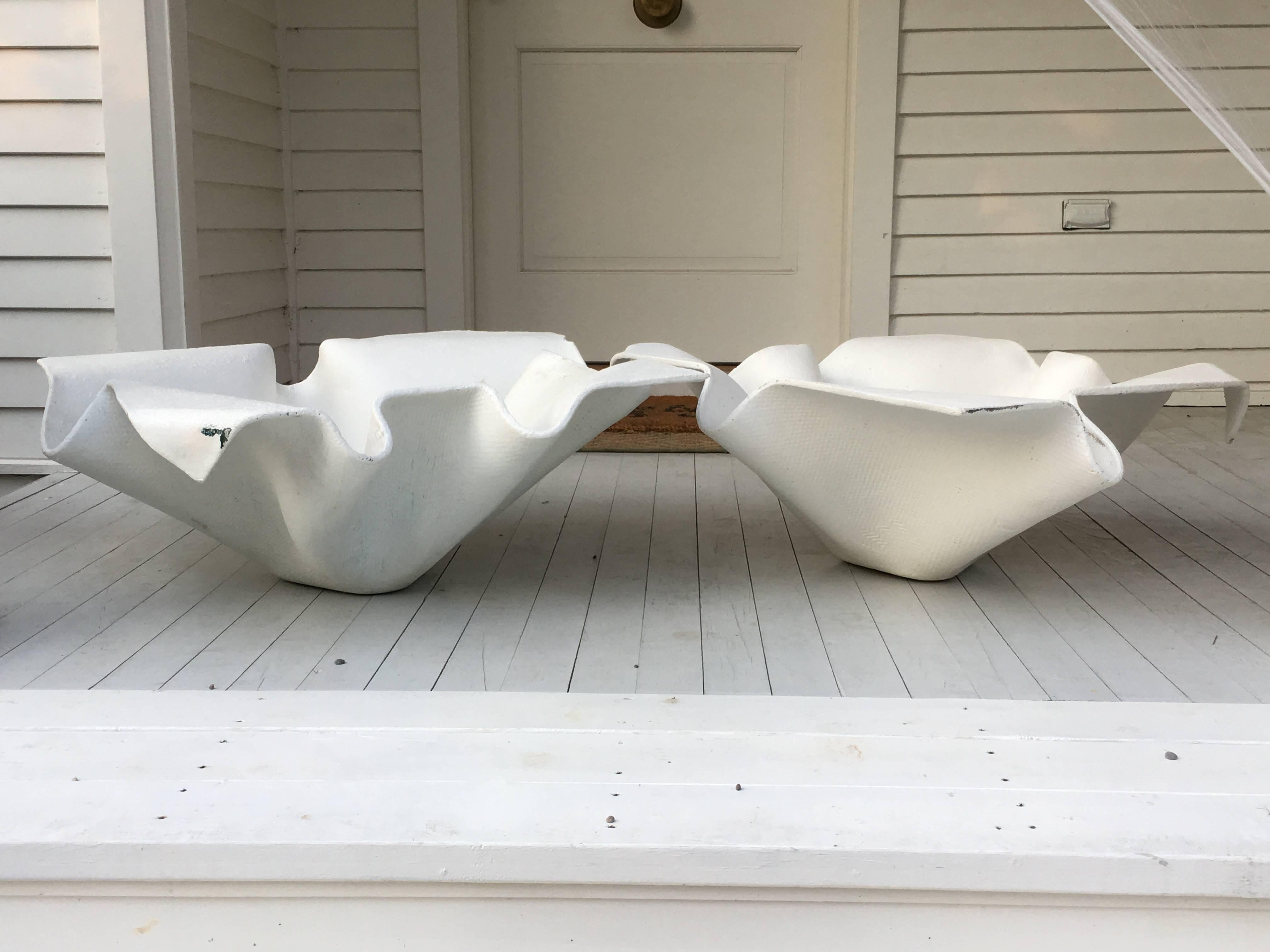 Pair of Extra-Large Mid-Century Willy Guhl Handkerchief Planters In Good Condition For Sale In Nashville, TN