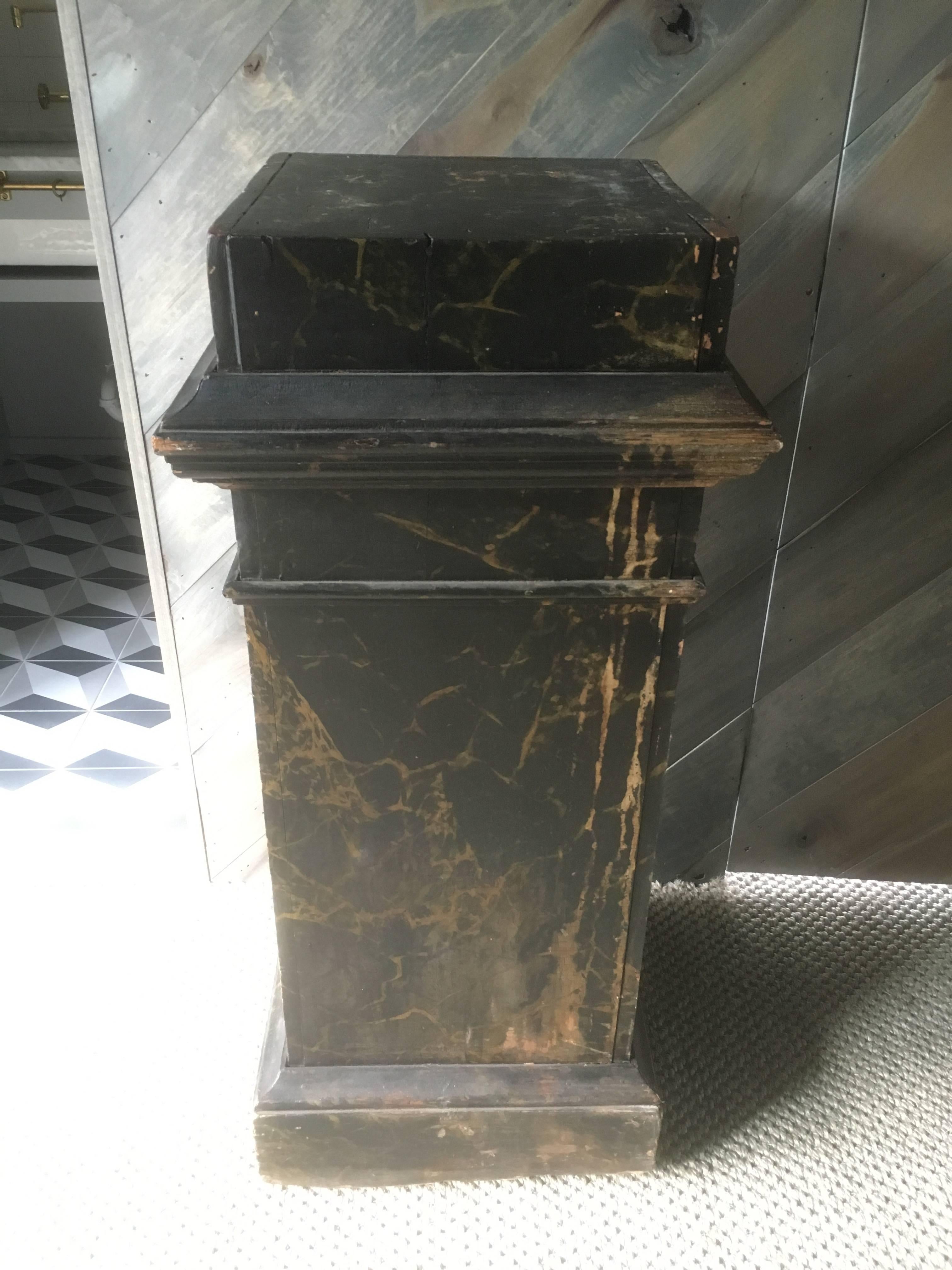 19th Century Swedish Faux Marble Painted Pedestal For Sale