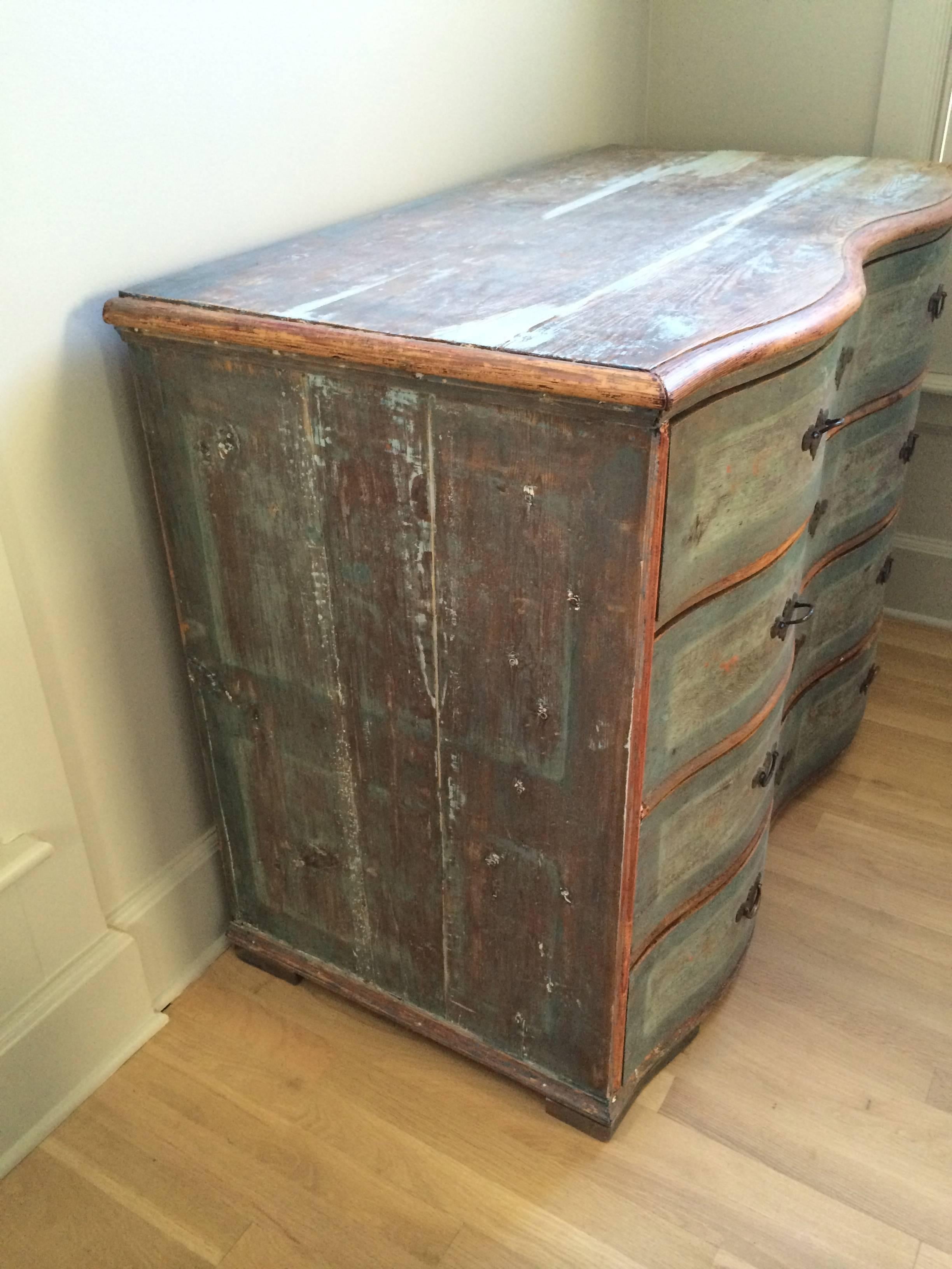 19th Century Painted Swedish Commode For Sale 2