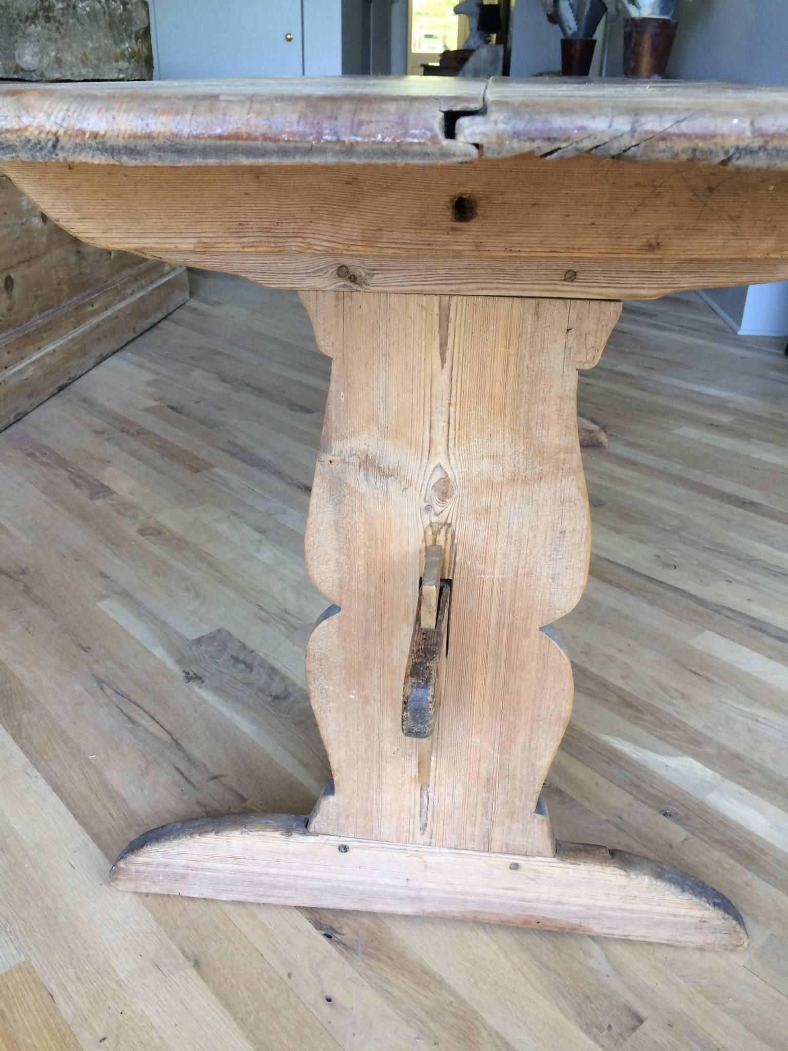 19th Century French Oak Trestle Table In Good Condition In Nashville, TN
