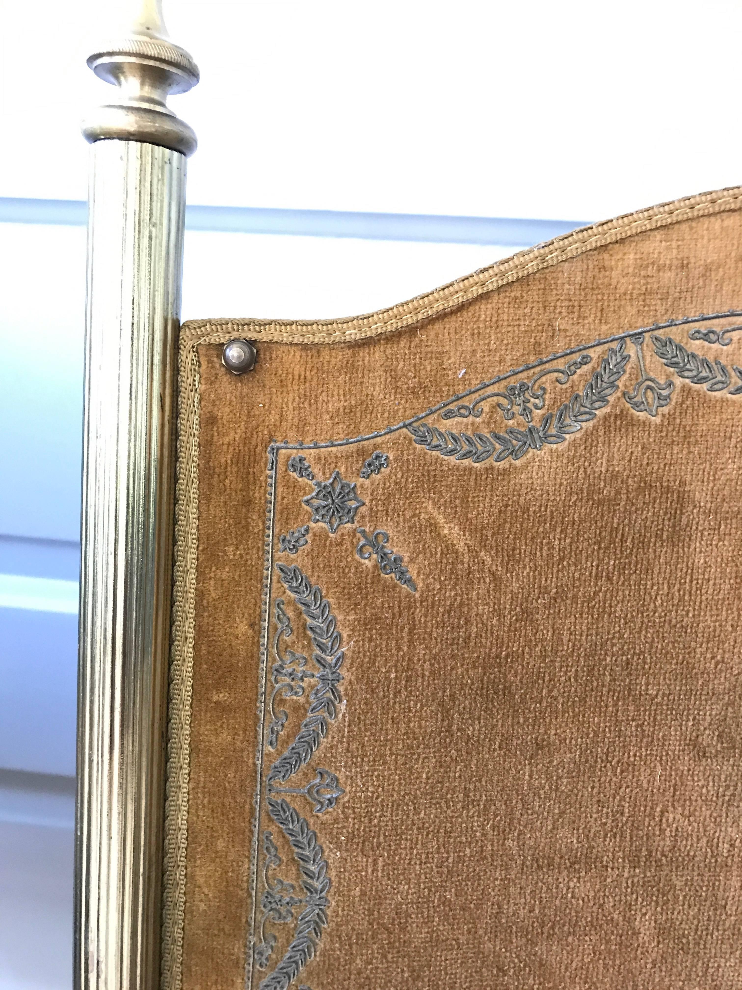 Chartreuse Velvet French Opera Chairs In Good Condition For Sale In Nashville, TN