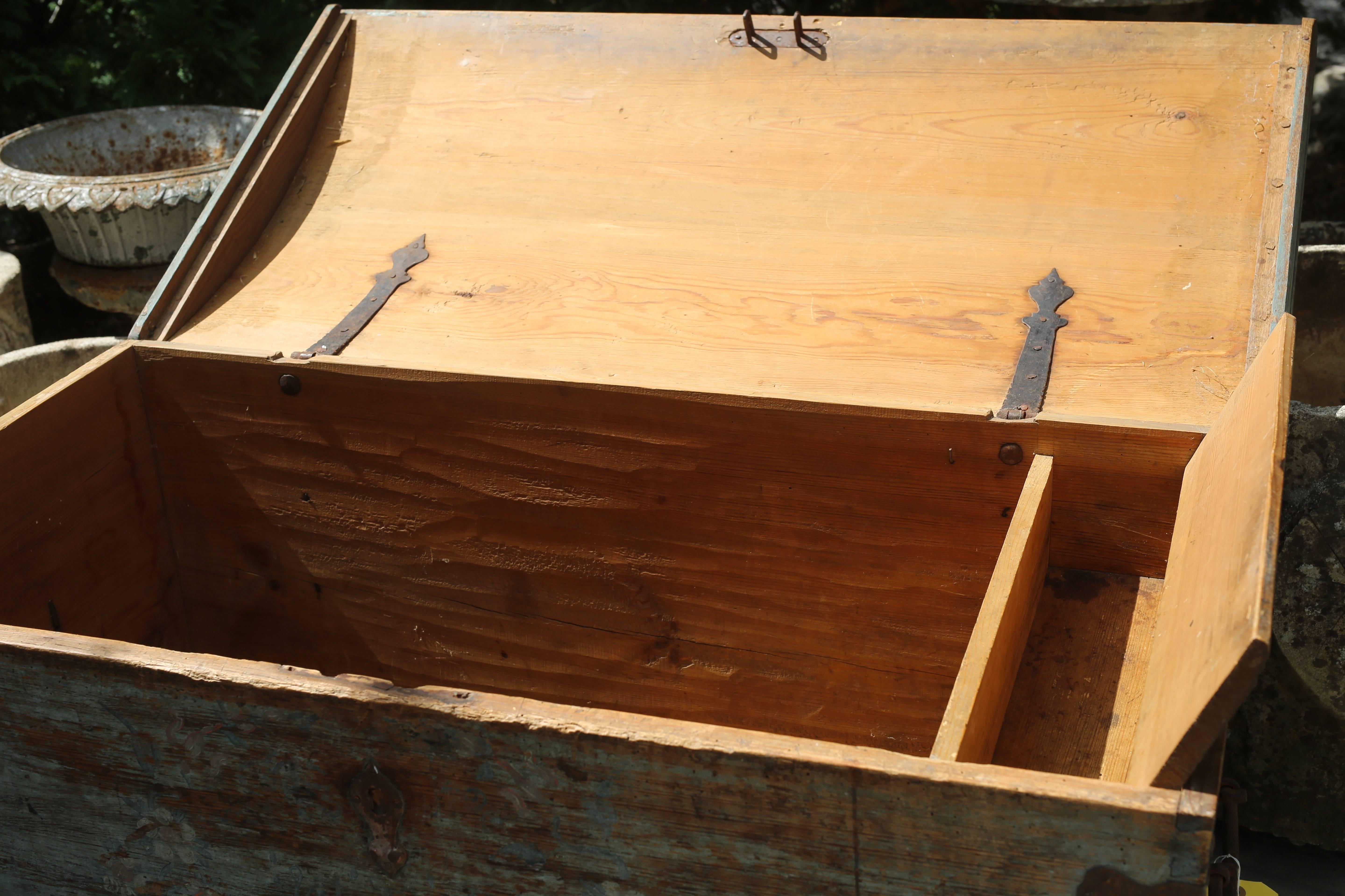 Antique Belgian Painted Chest, circa 1850 For Sale 1