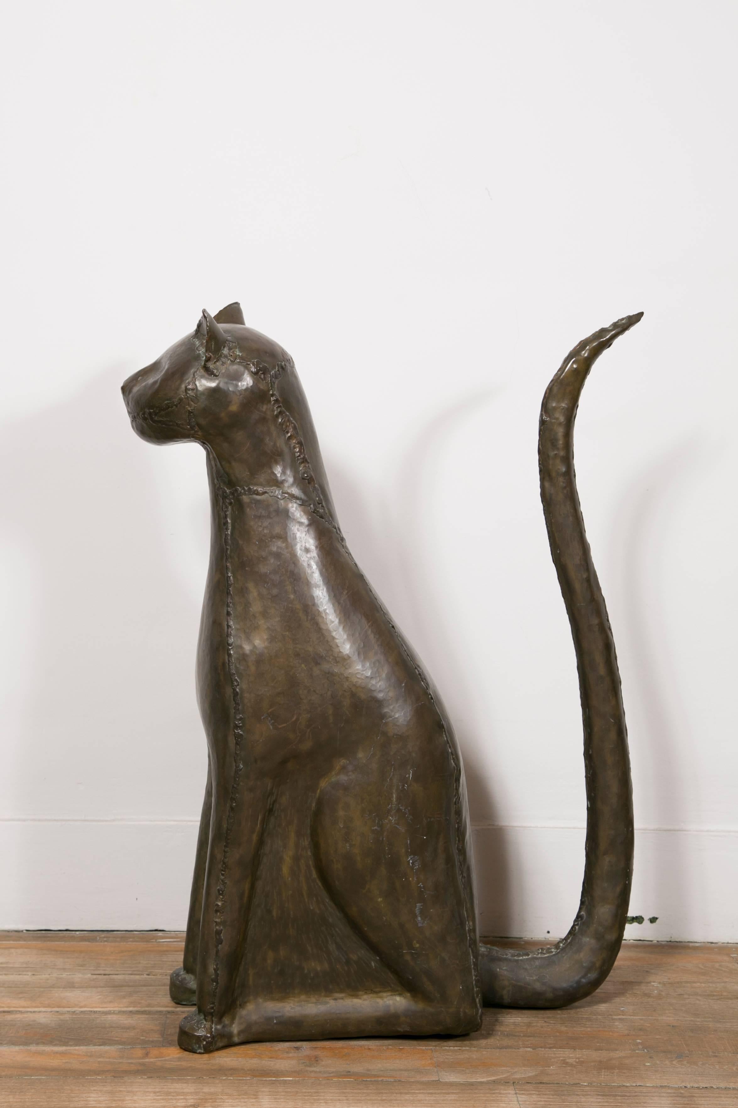 Mid-20th Century Elegant Pair of Egyptian Style Cats, 1960