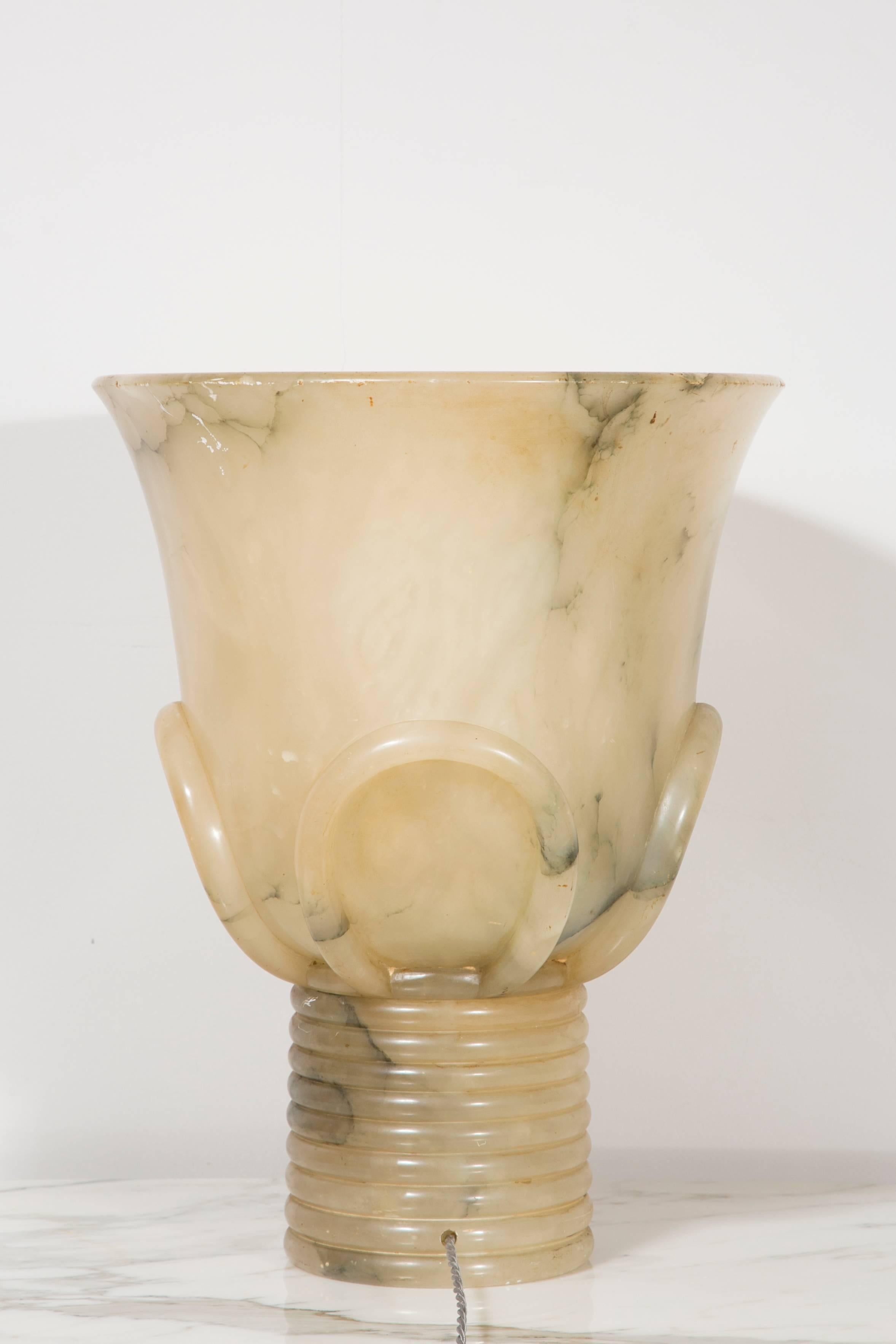 Alabaster Lamp, Italy, 1940s In Excellent Condition In Paris, Ile-de-France
