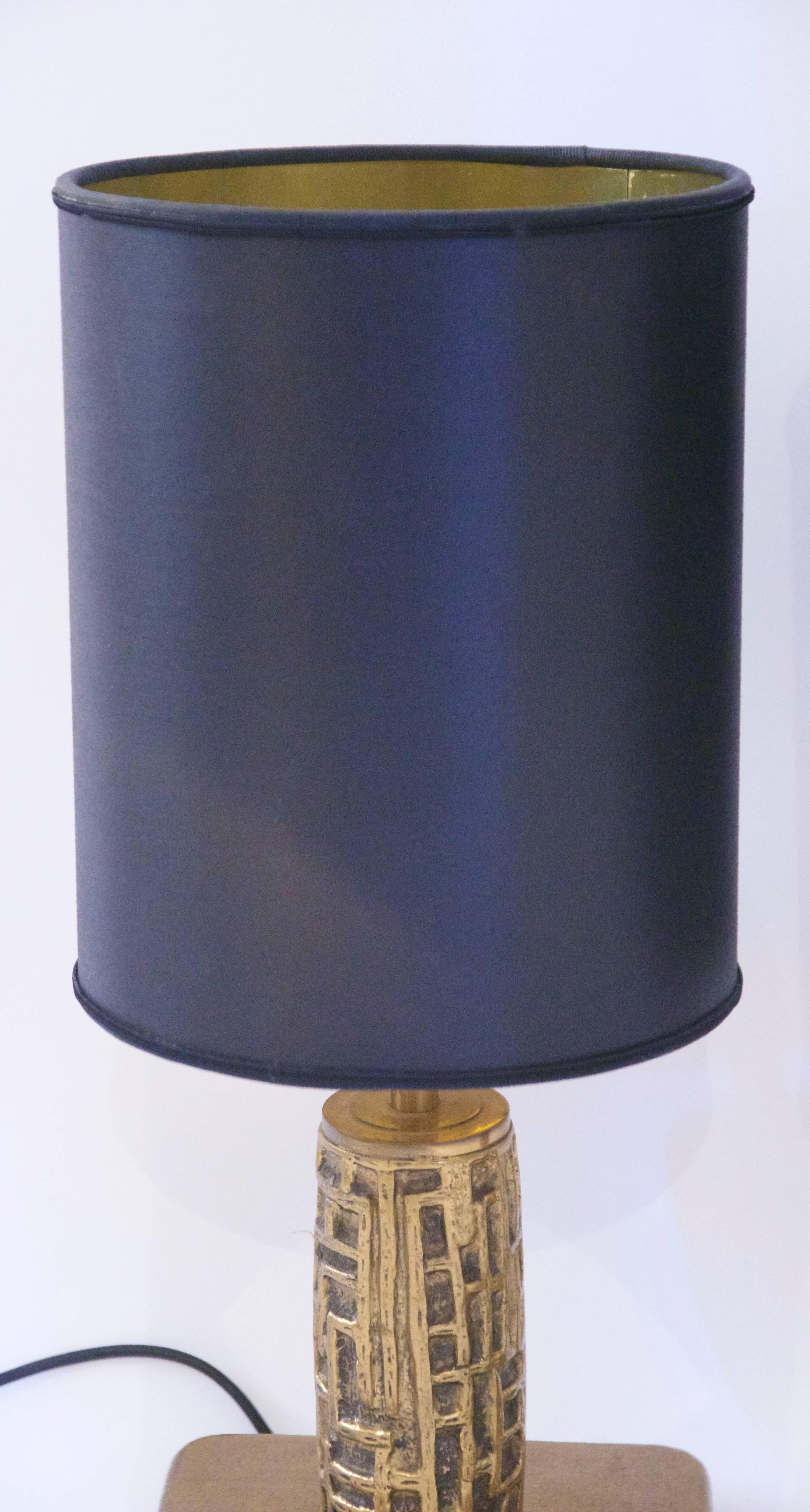 Luciano Frigerio, pair of table lamps, 
bronze, Frigerio di Desio production,
signed under the base,
circa 1970, Italy.
Measures: Height 46 cm, diameter 21 cm.
 