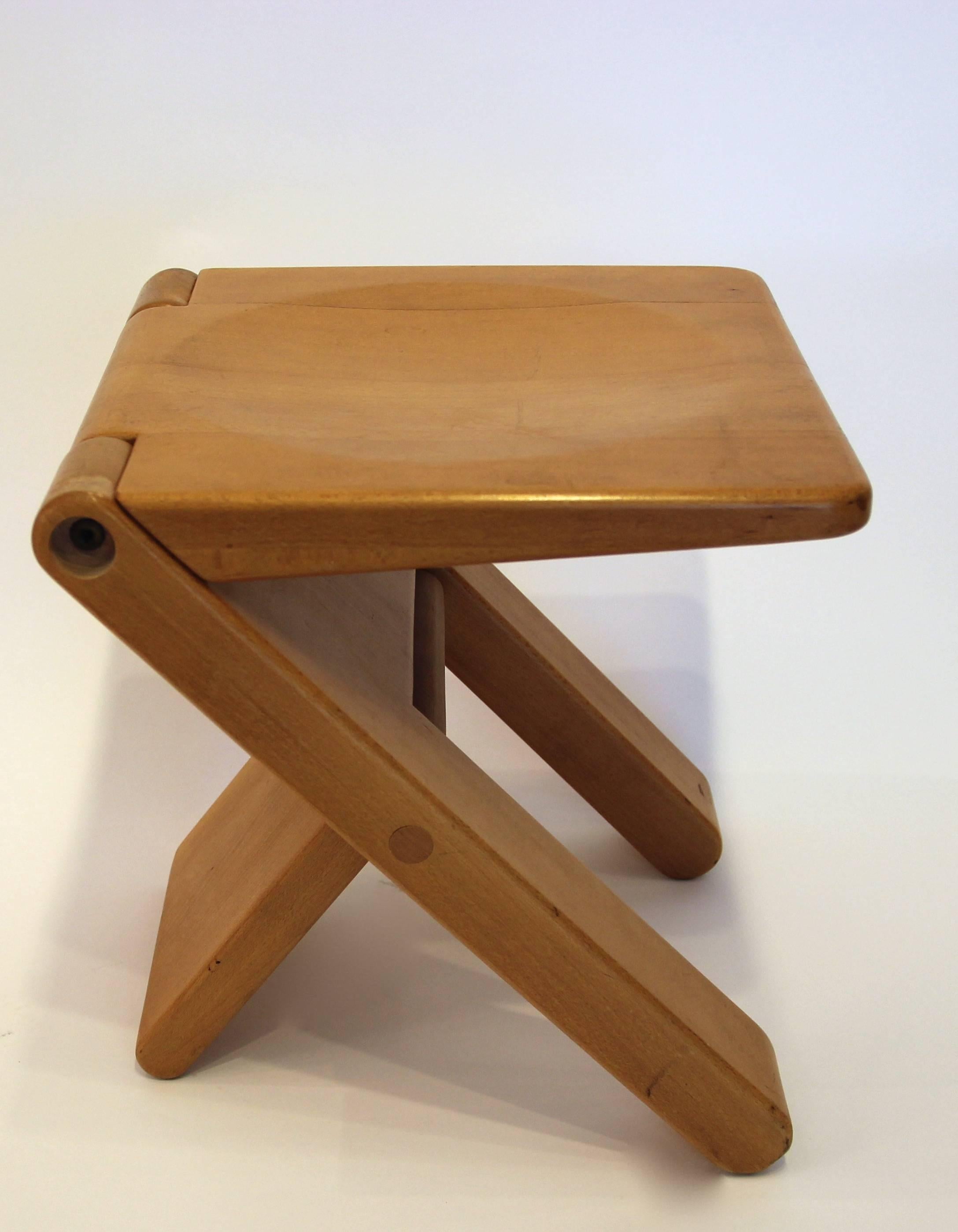 French Marcel Ramond (1935) stool, beech, Form Design edition, Circa 1979 France.